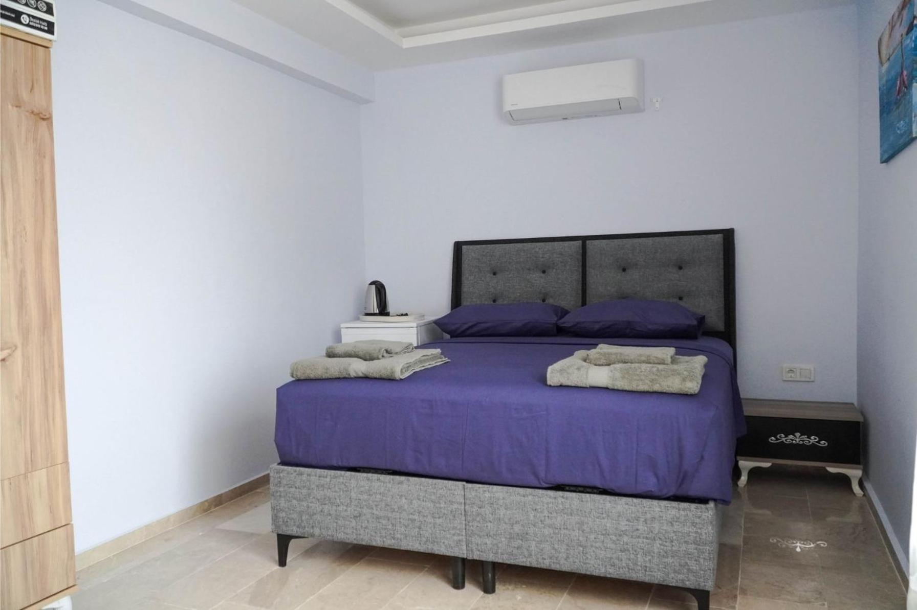 Double Room - Photo 5
