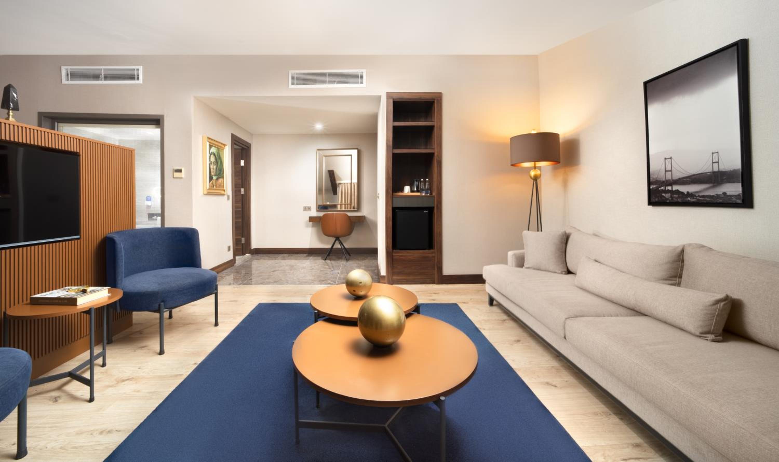 Premium Suite with Jacuzzi photo 3