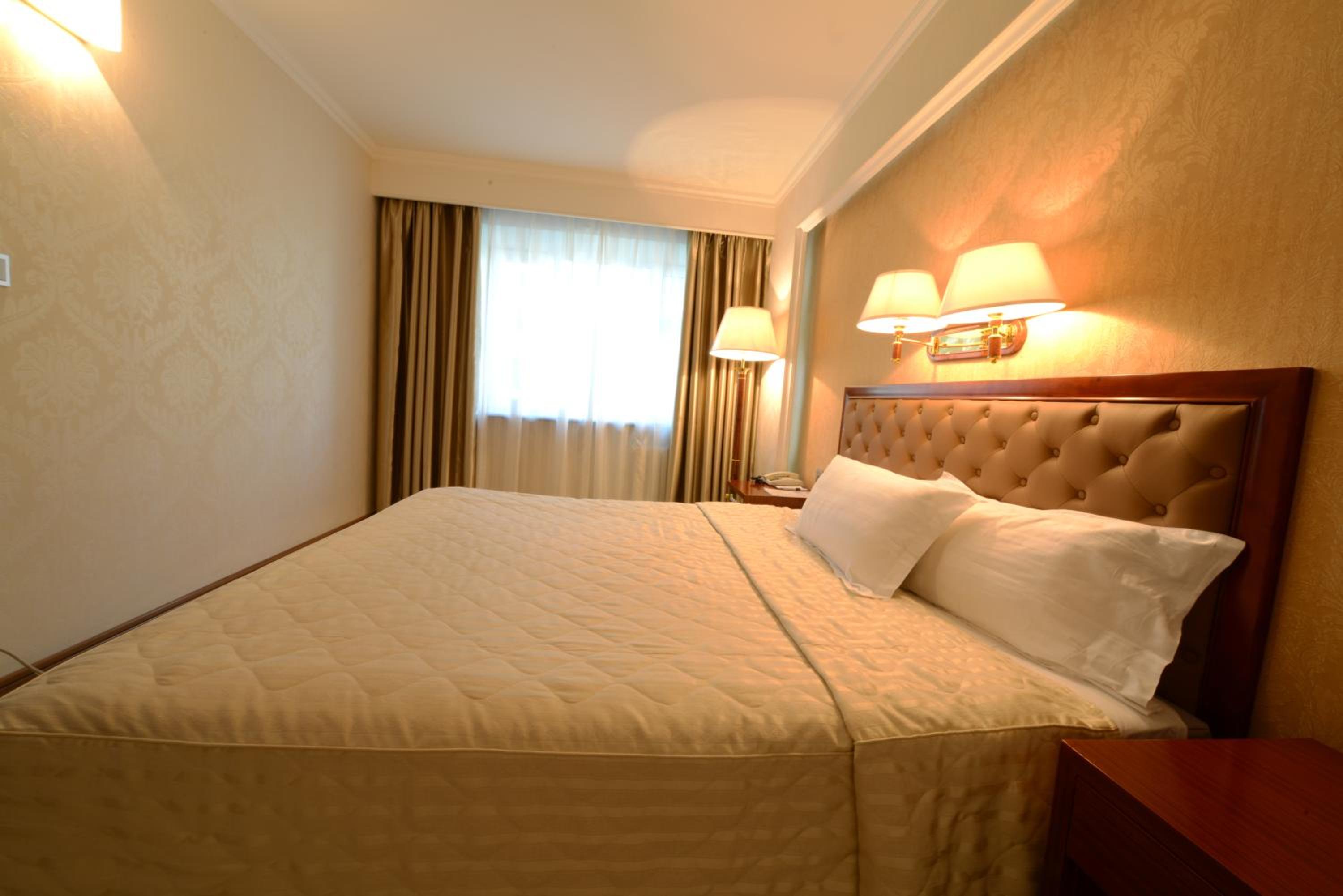 Superior Suite, City View