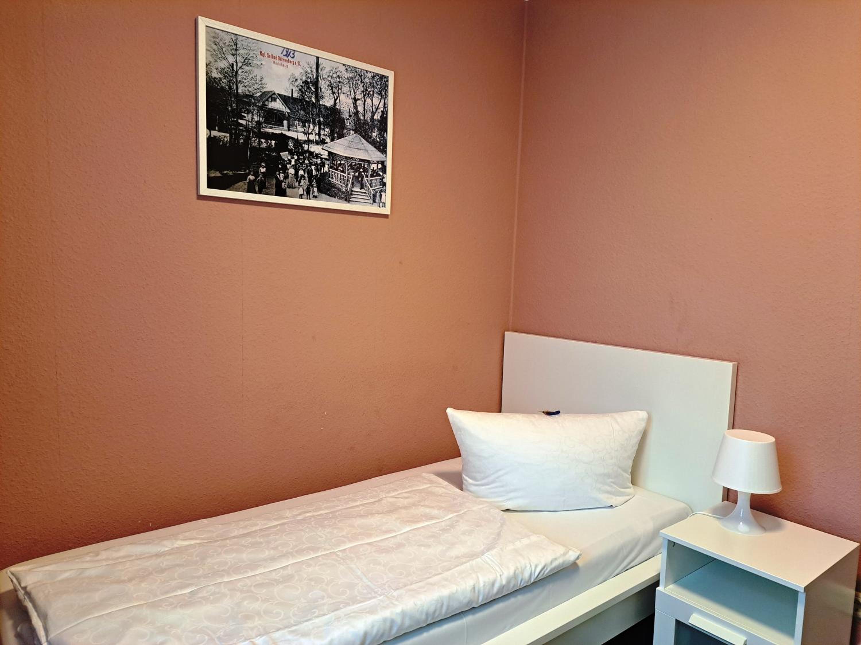 Single Room photo 2