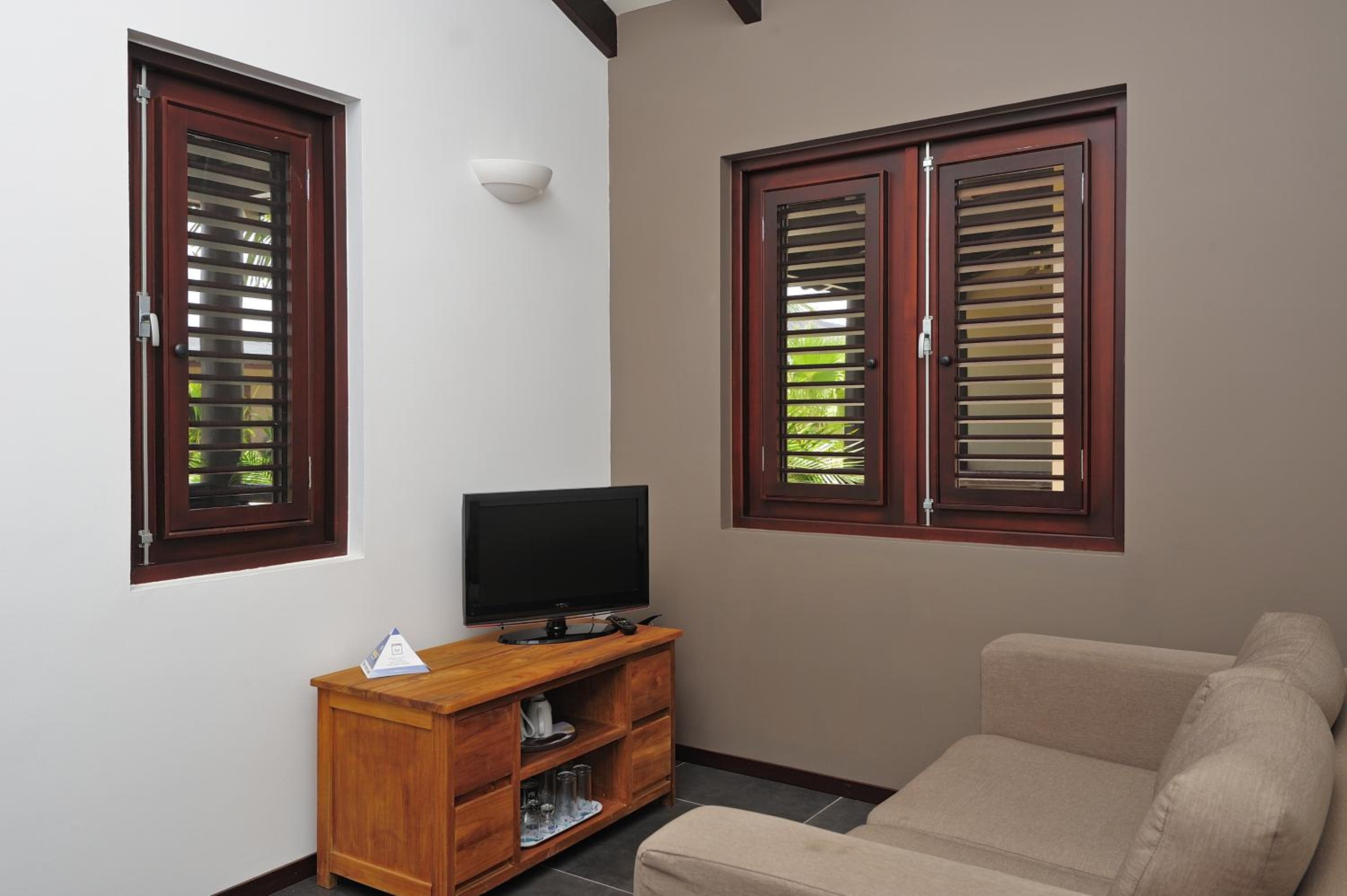 One-Bedroom Bungalow photo 2
