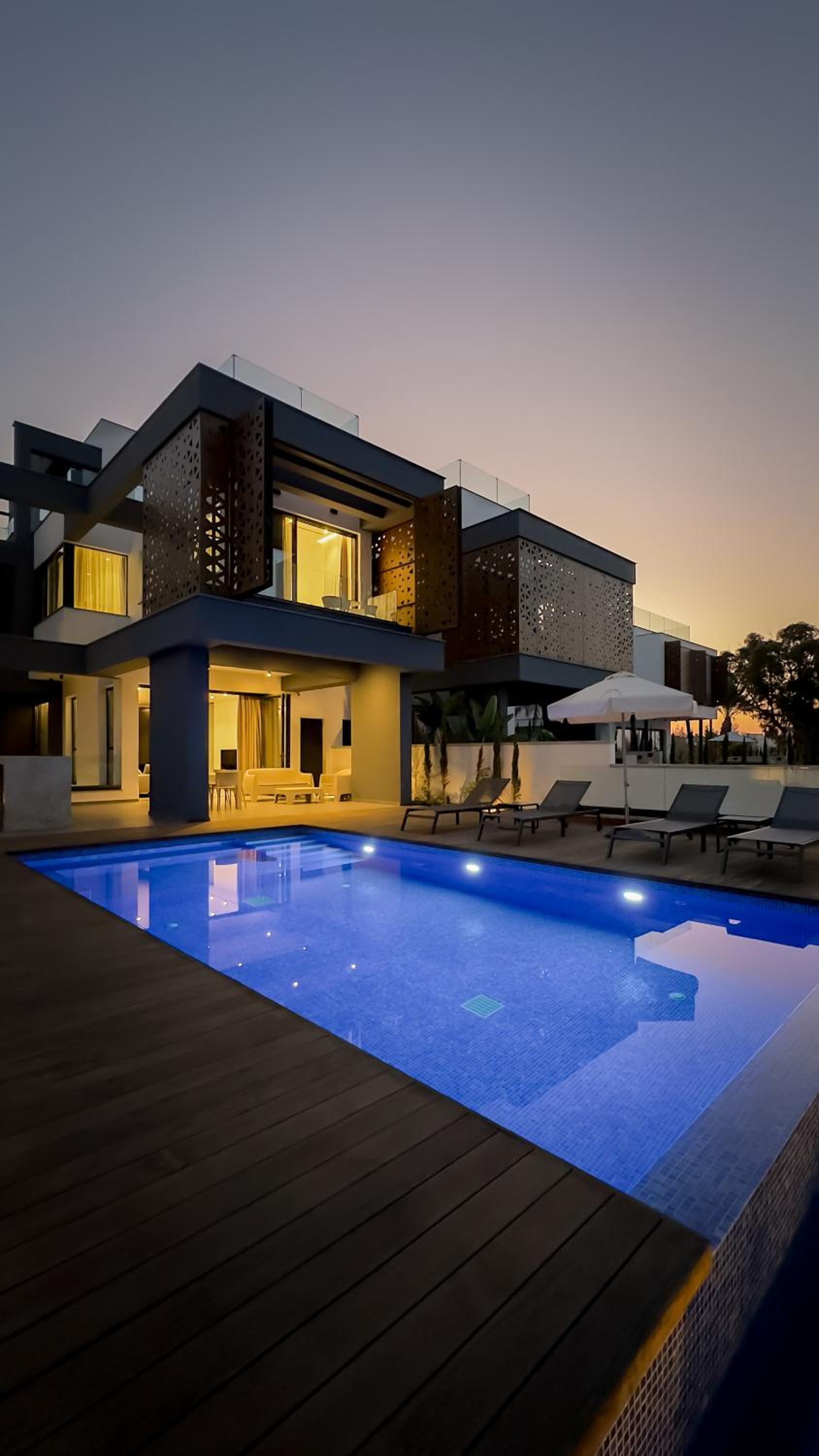 Villa photo 2