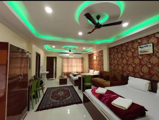 Quadruple Room - Photo 1