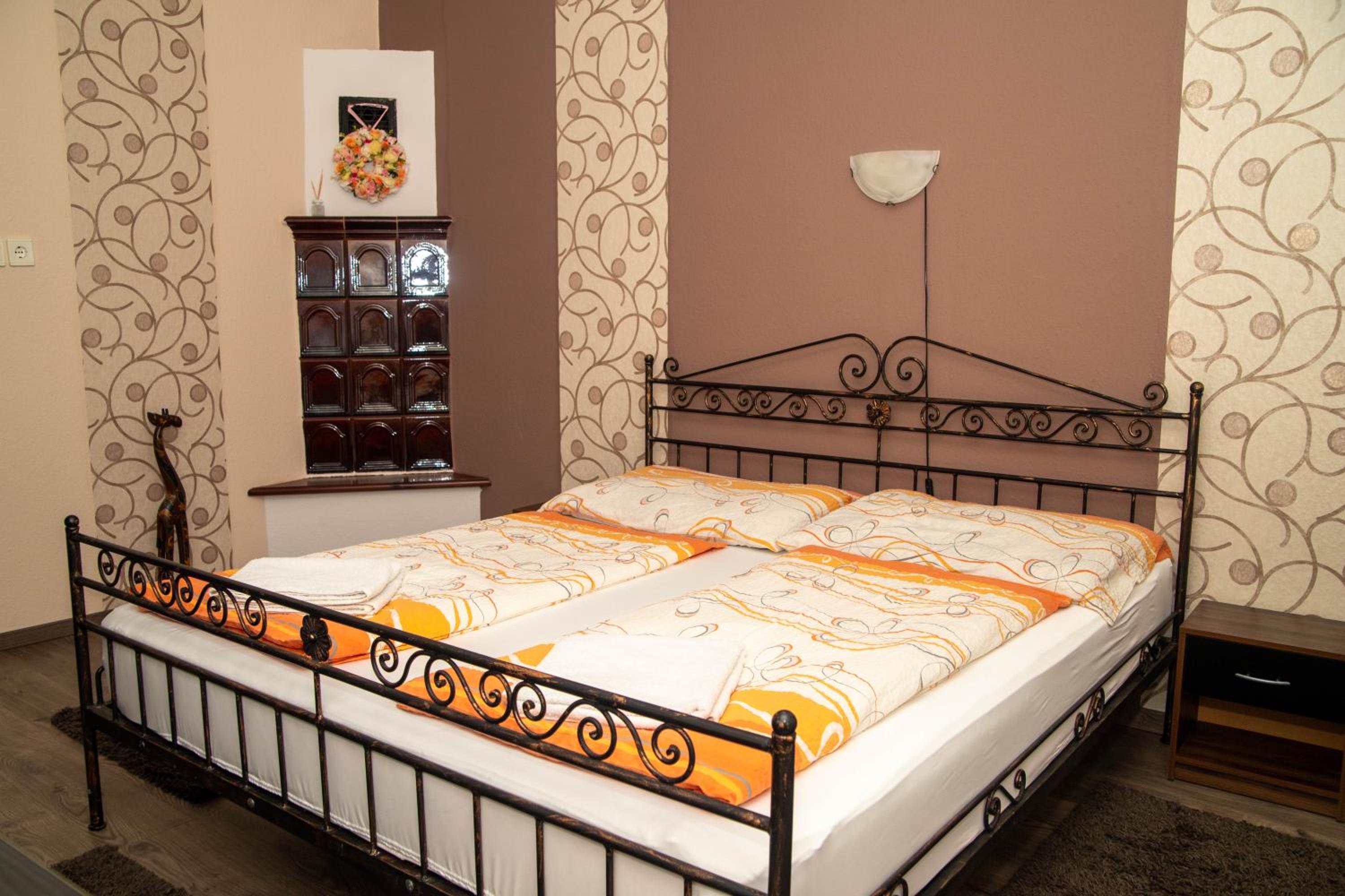 Two-Bedroom Apartment - Photo 7