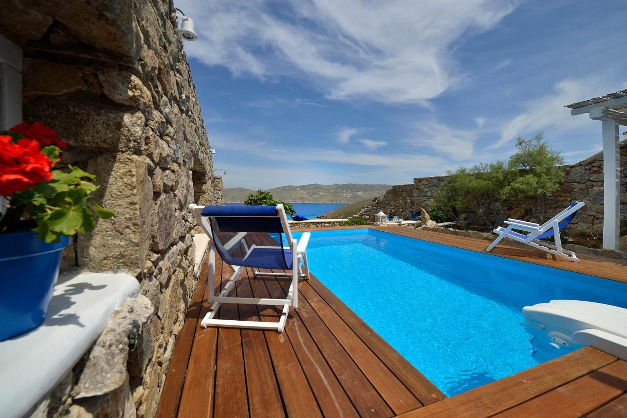 Villa photo 2