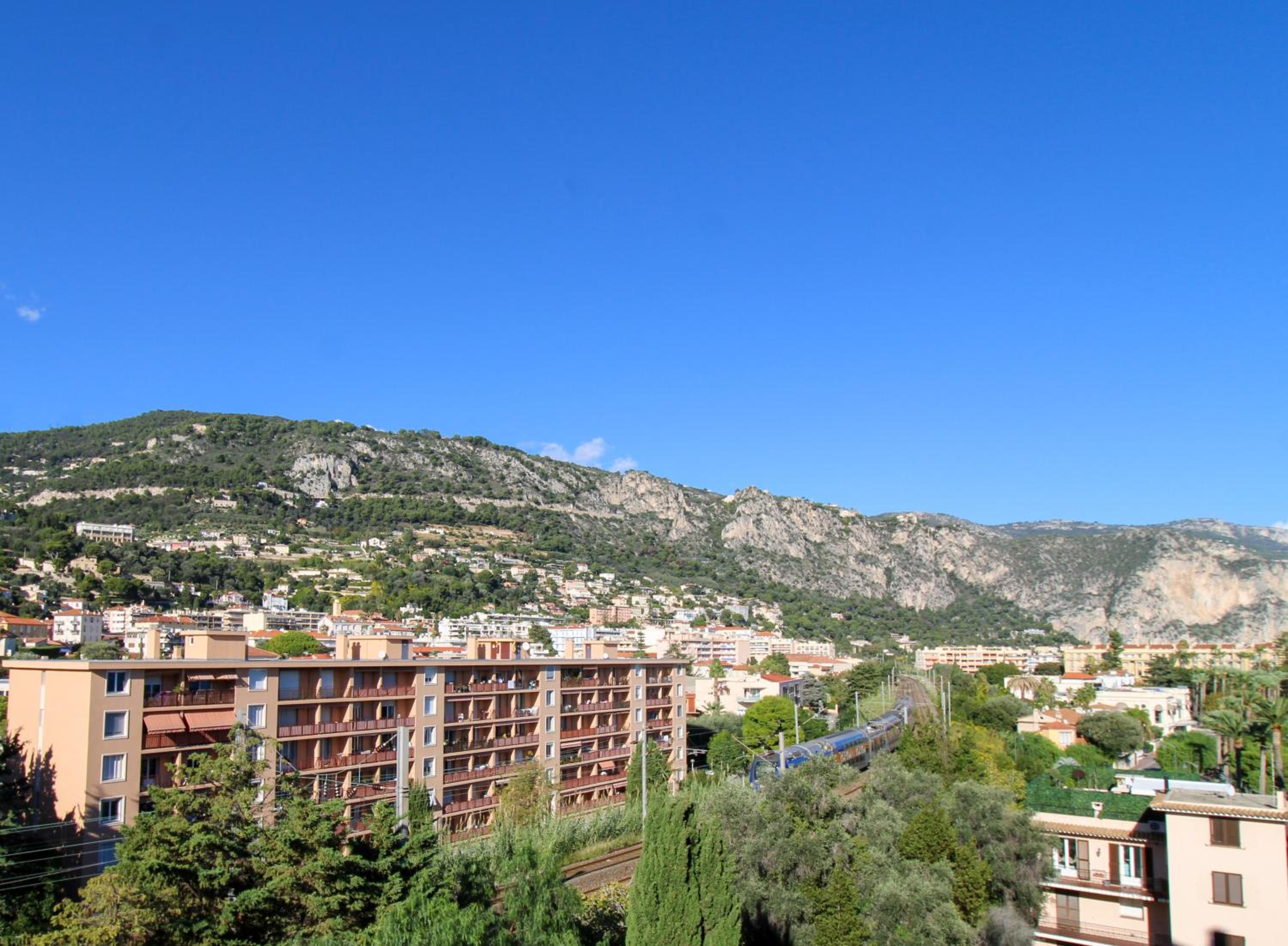 Chambre Double – Vue sur Montagne