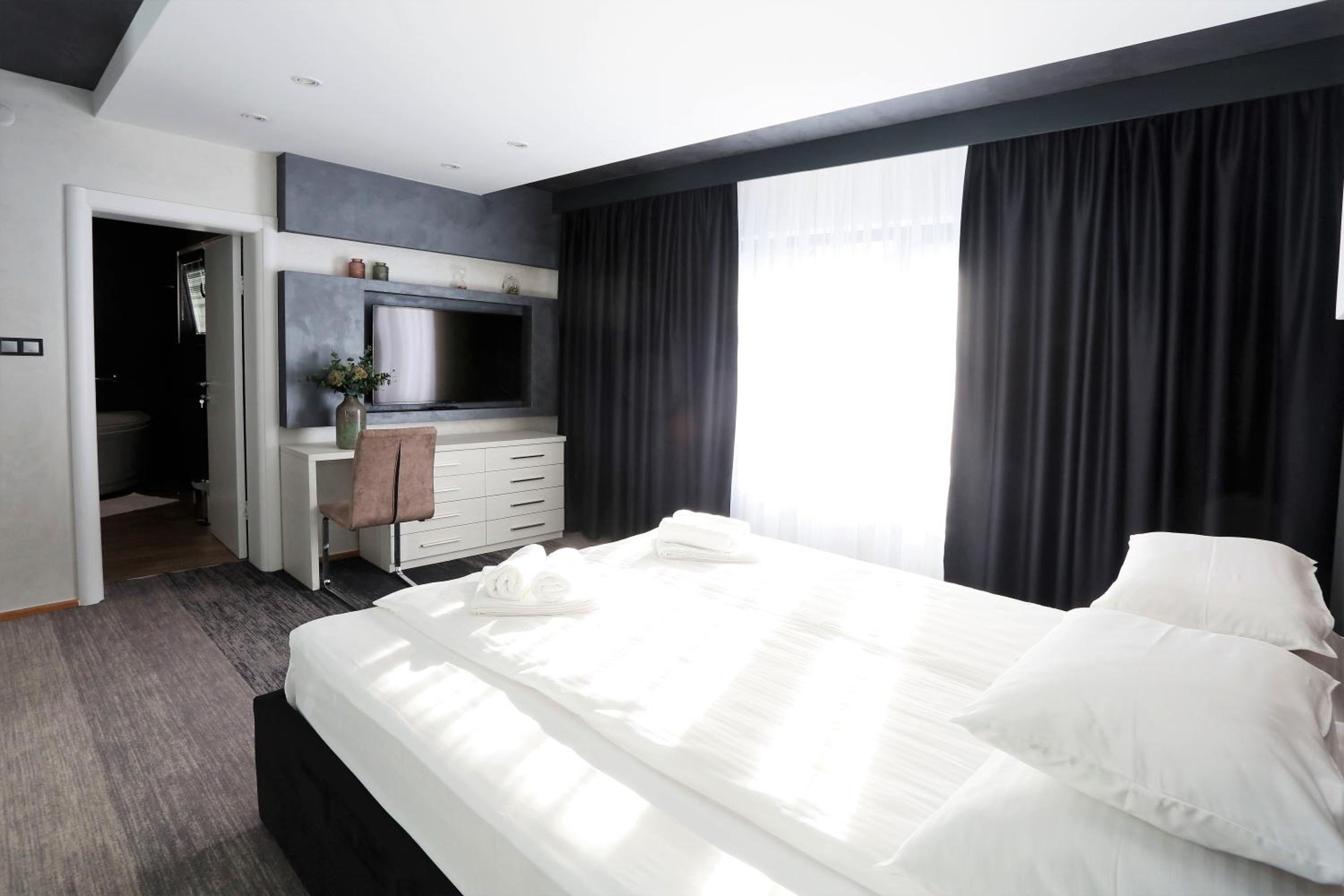 Presidential Suite photo 1