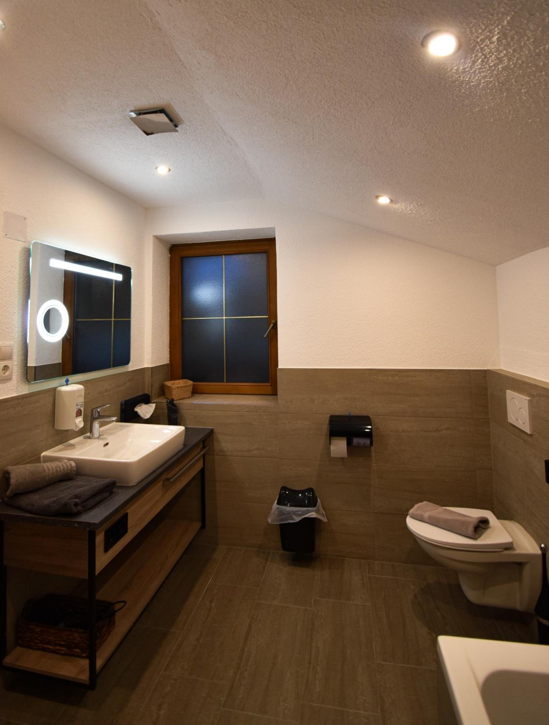 Double Room with Balcony photo 3
