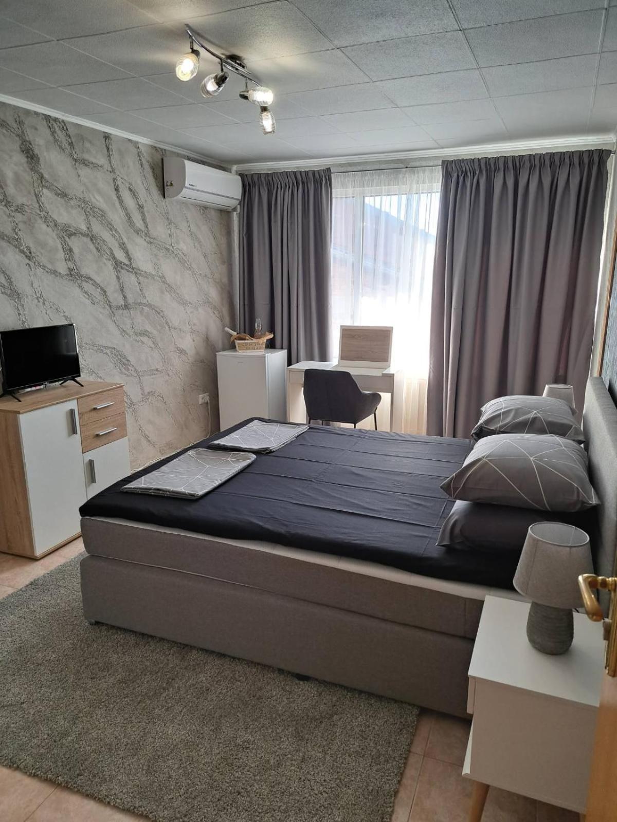 Deluxe Queen Room photo 3