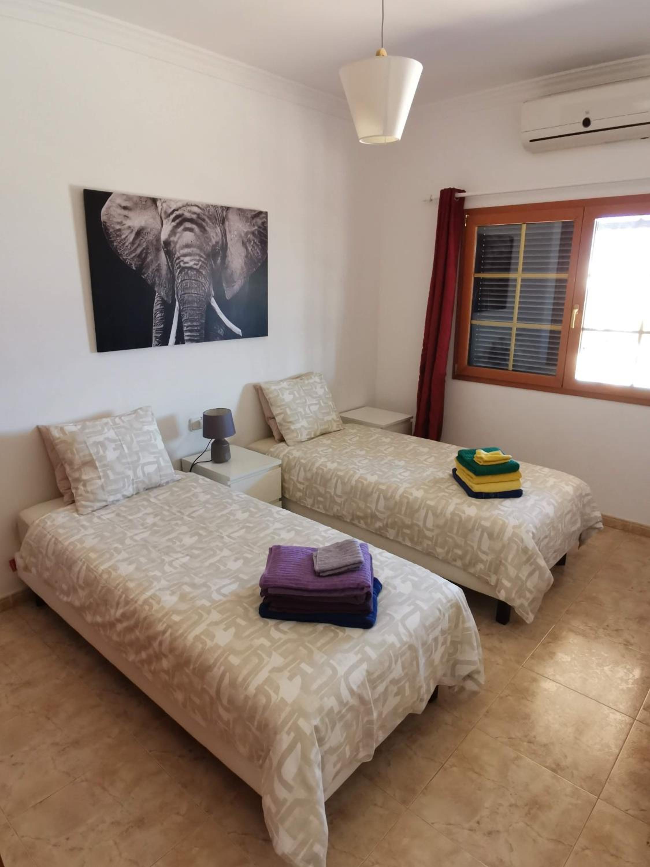 Villa de Tres Habitaciones