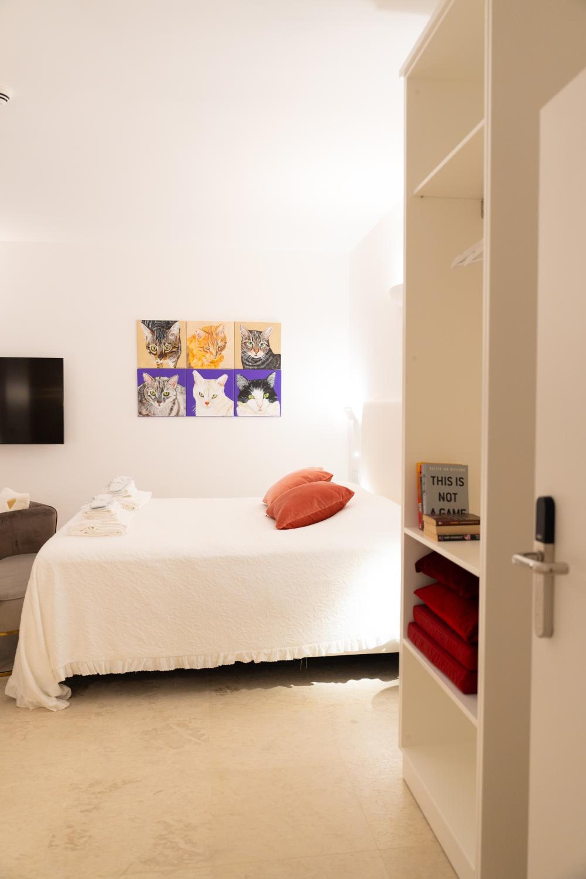 Superior King Room - Photo 4