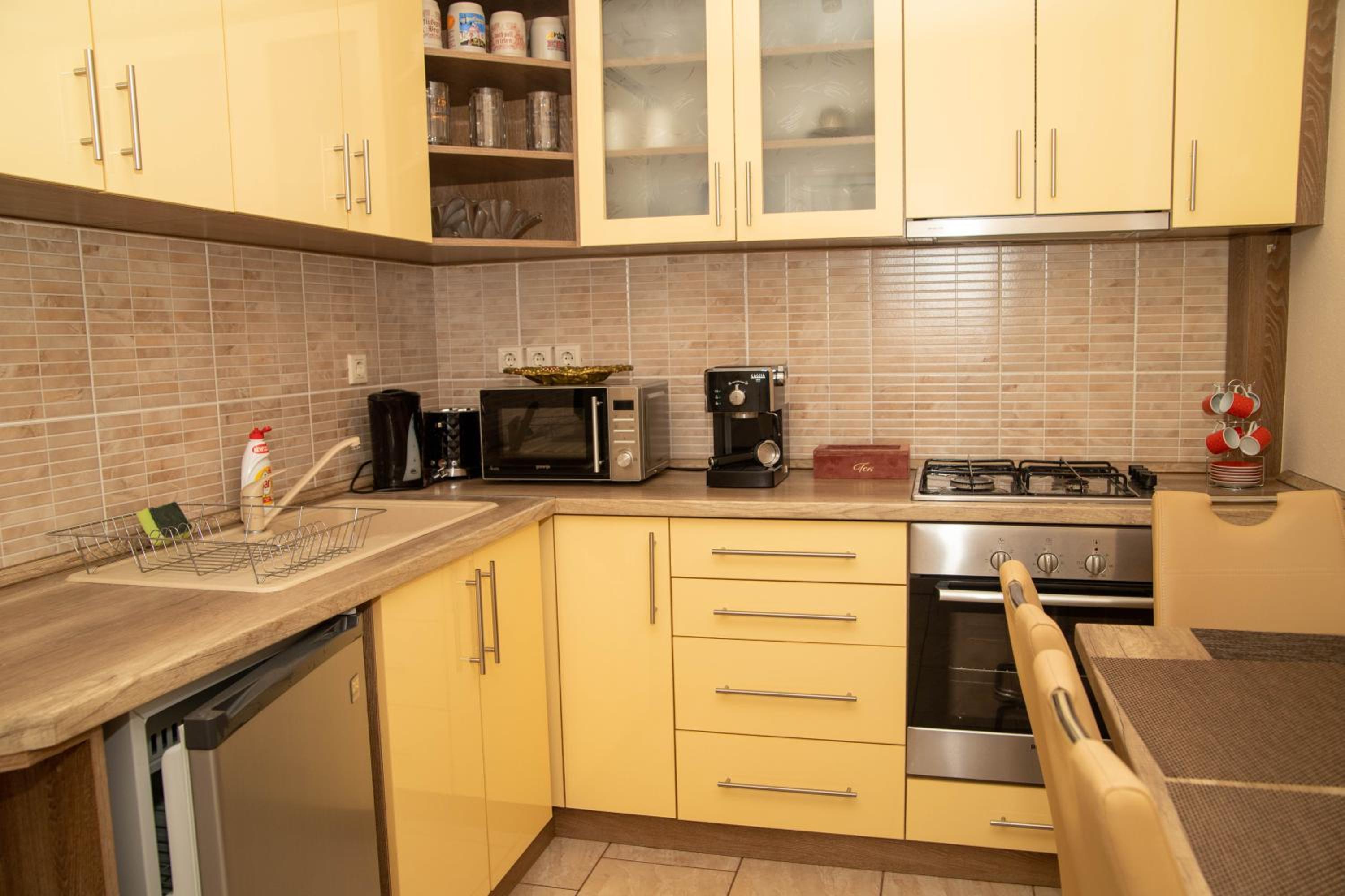 Two-Bedroom Apartment - Photo 14