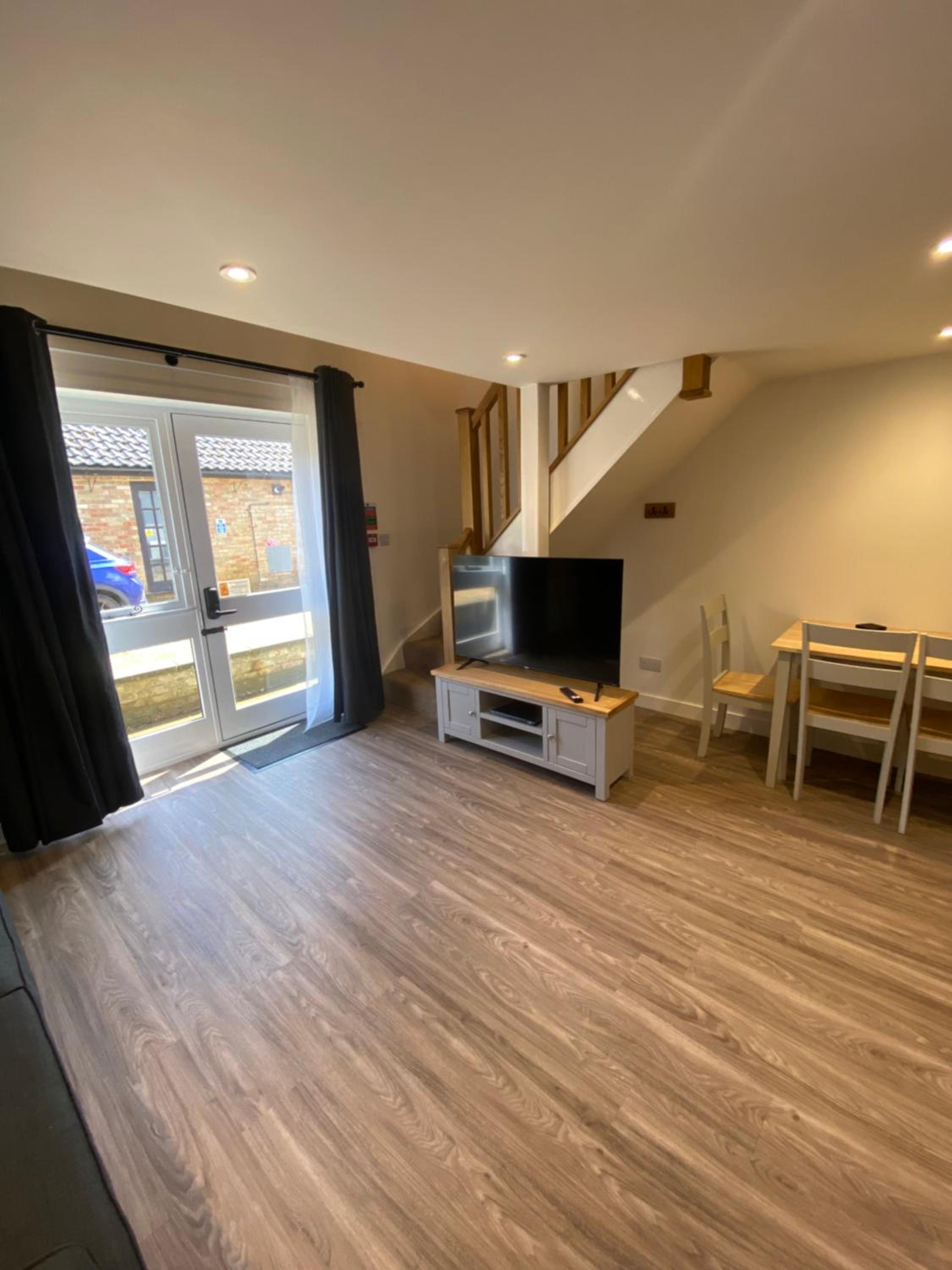 Apartment - Ground Floor - Photo 1
