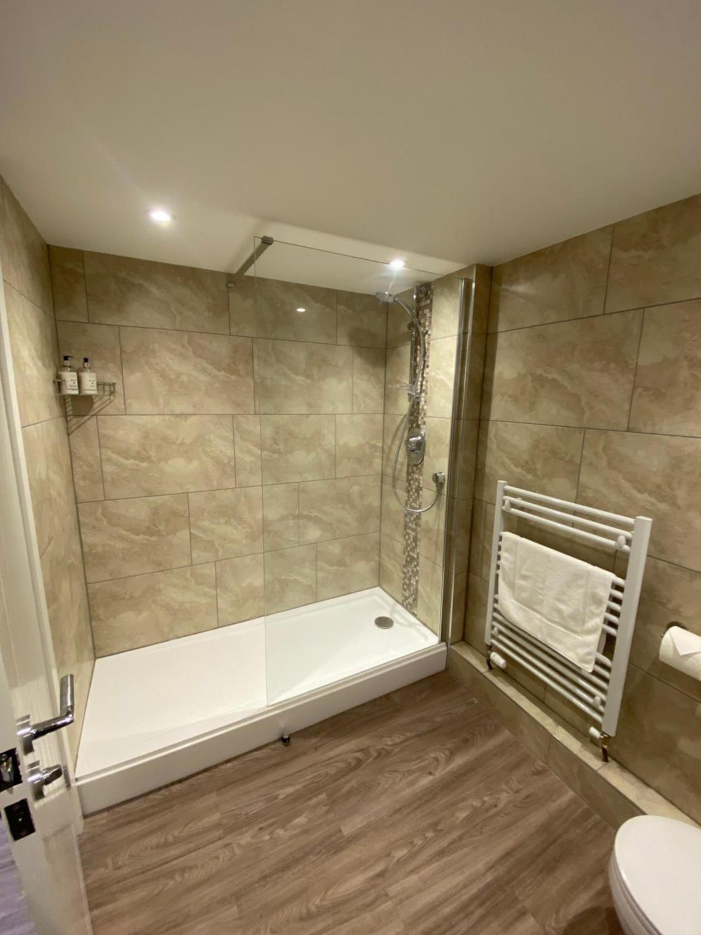 Studio Apartment - Photo 3