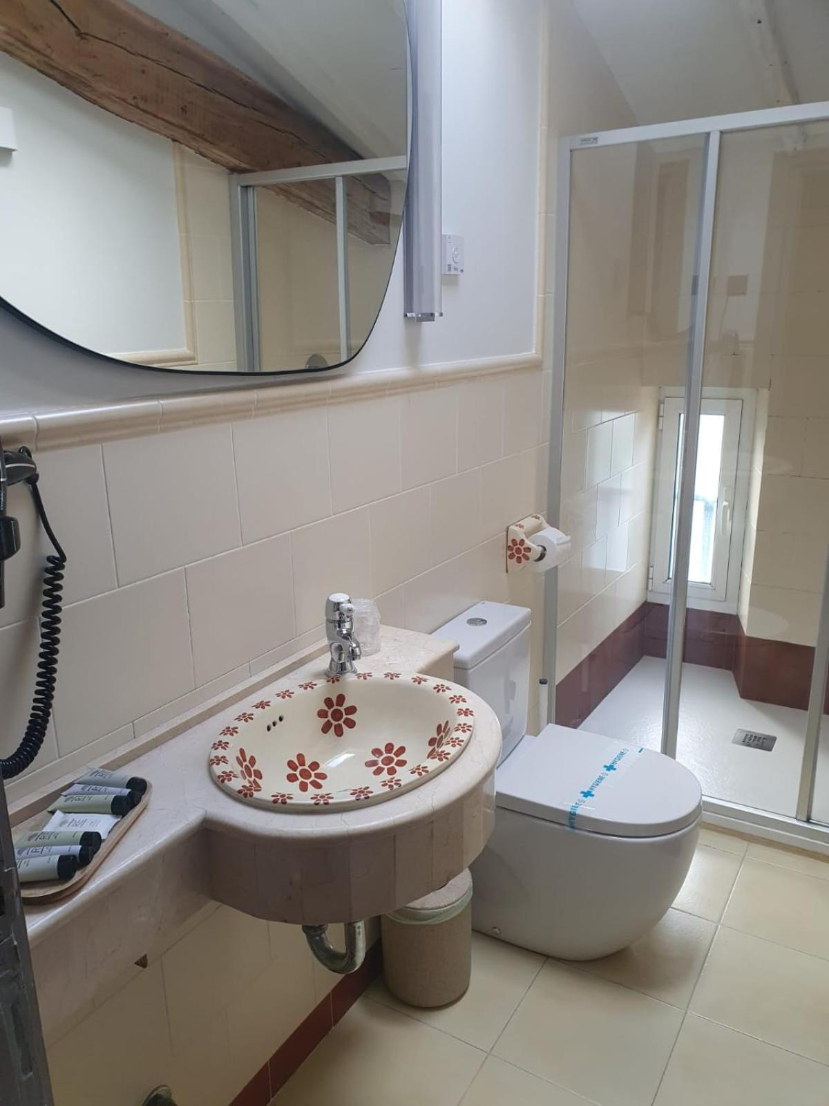 Double Room Deluxe Sea View 2 pax photo 2