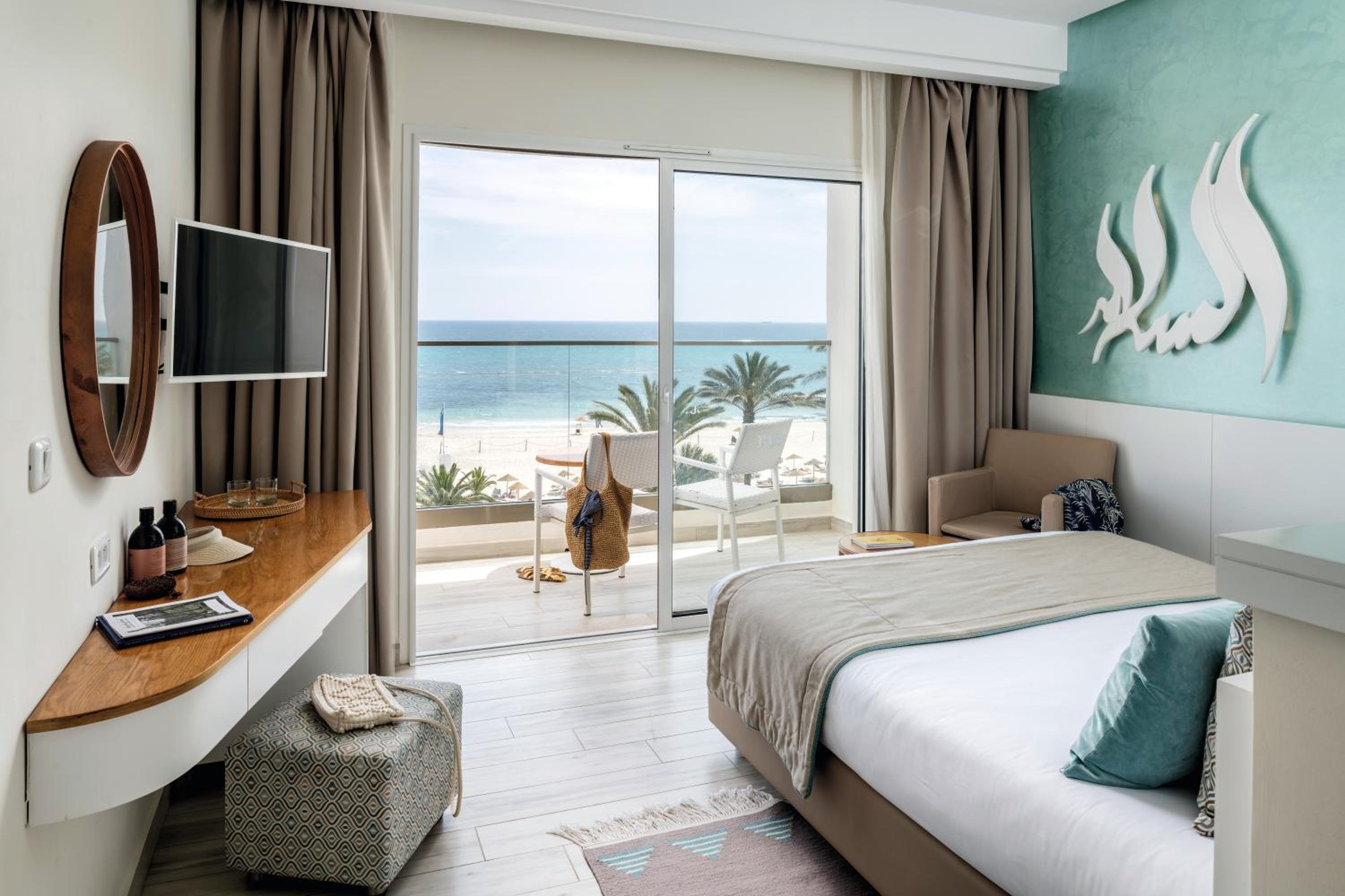 Double Room with Sea View photo 2