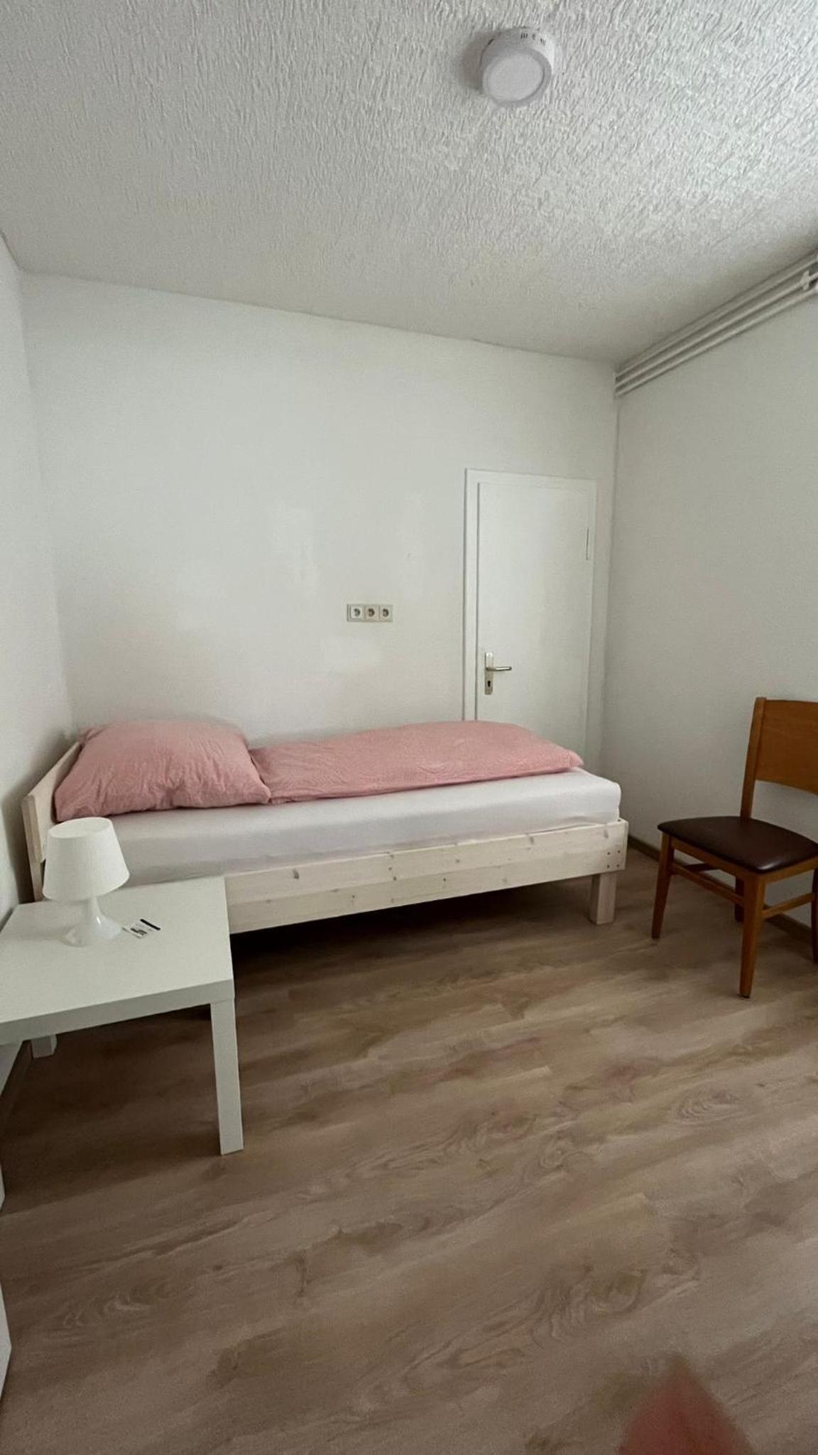 Single Room with Shared Toilet photo 1