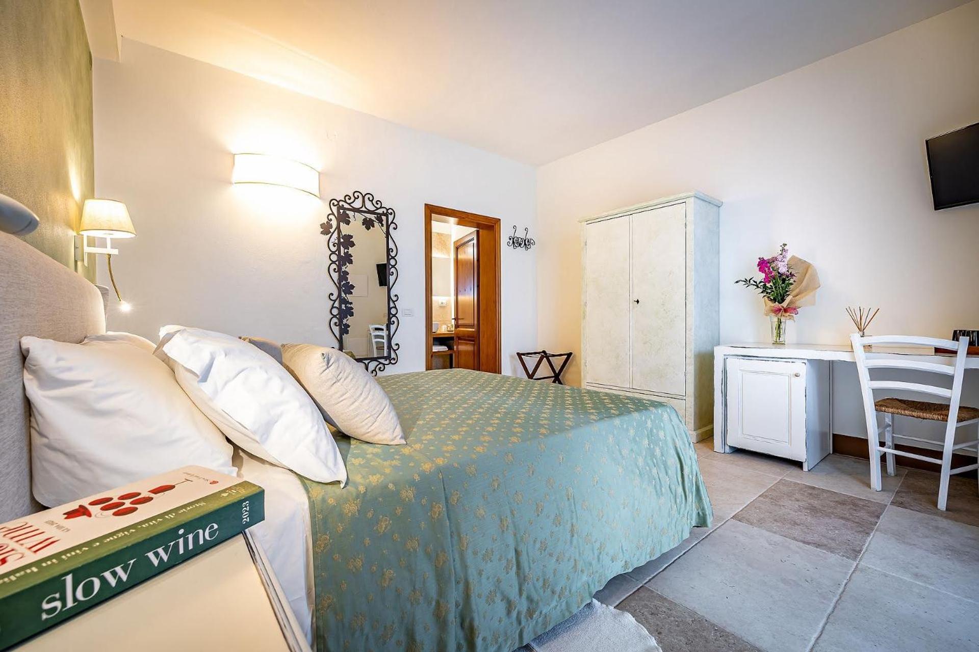 Superior Double Room - Photo 4