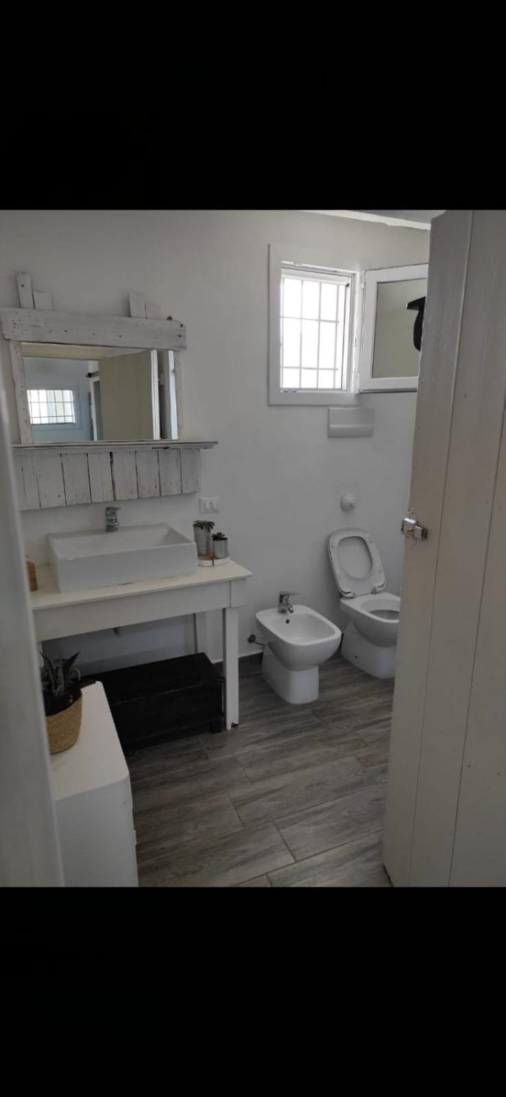 One-Bedroom House photo 2