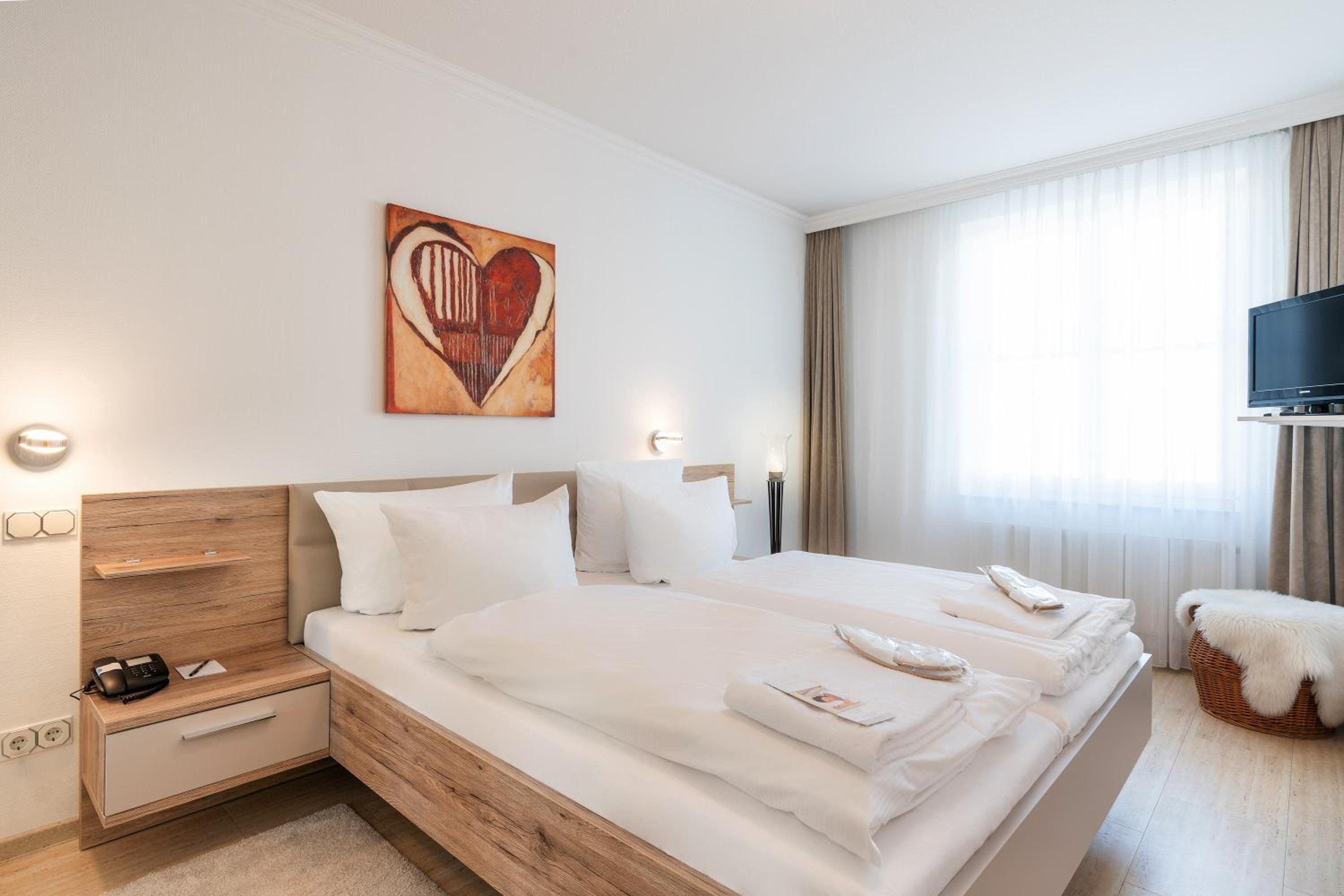 2-Room Apartment (2-4 Adults) thumbnail 6