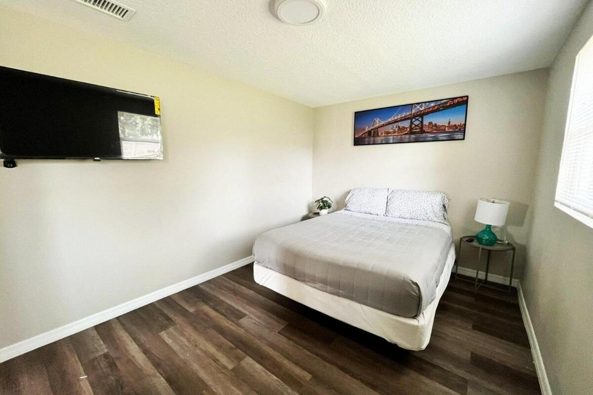 Two-Bedroom Apartment photo 1