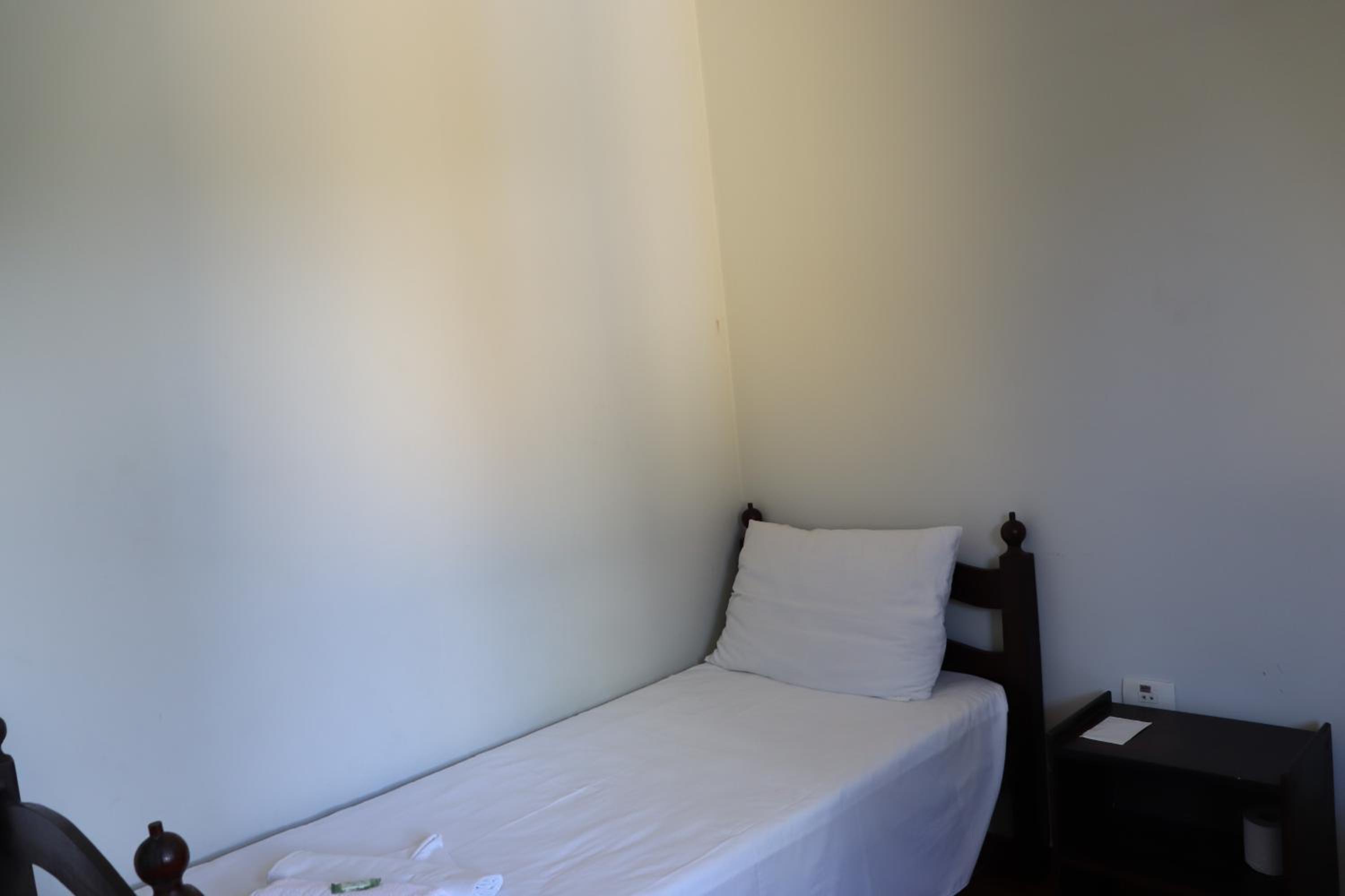 Standard Twin Room with Shared Bathroom