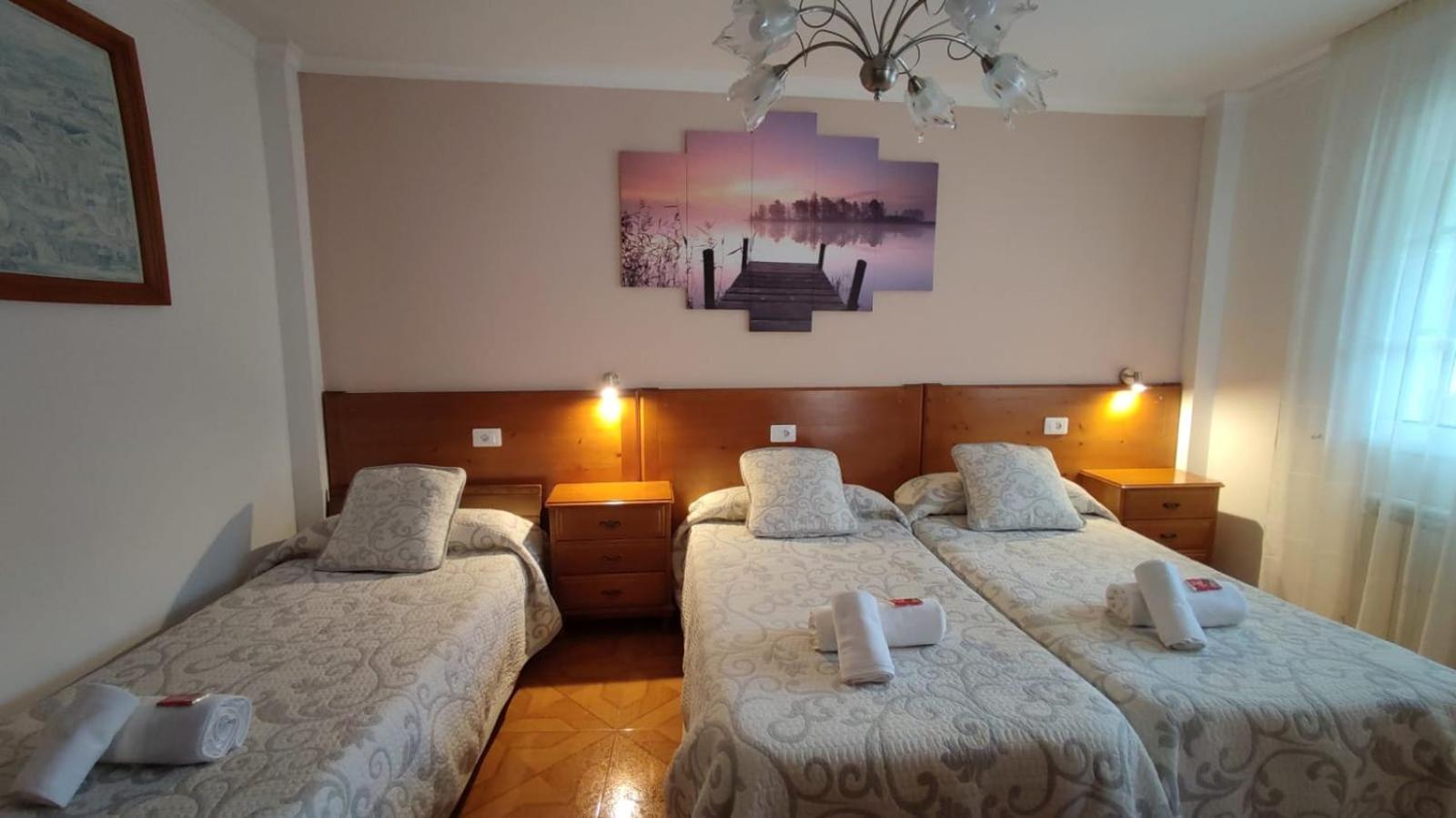 Triple Room with Bath photo 3
