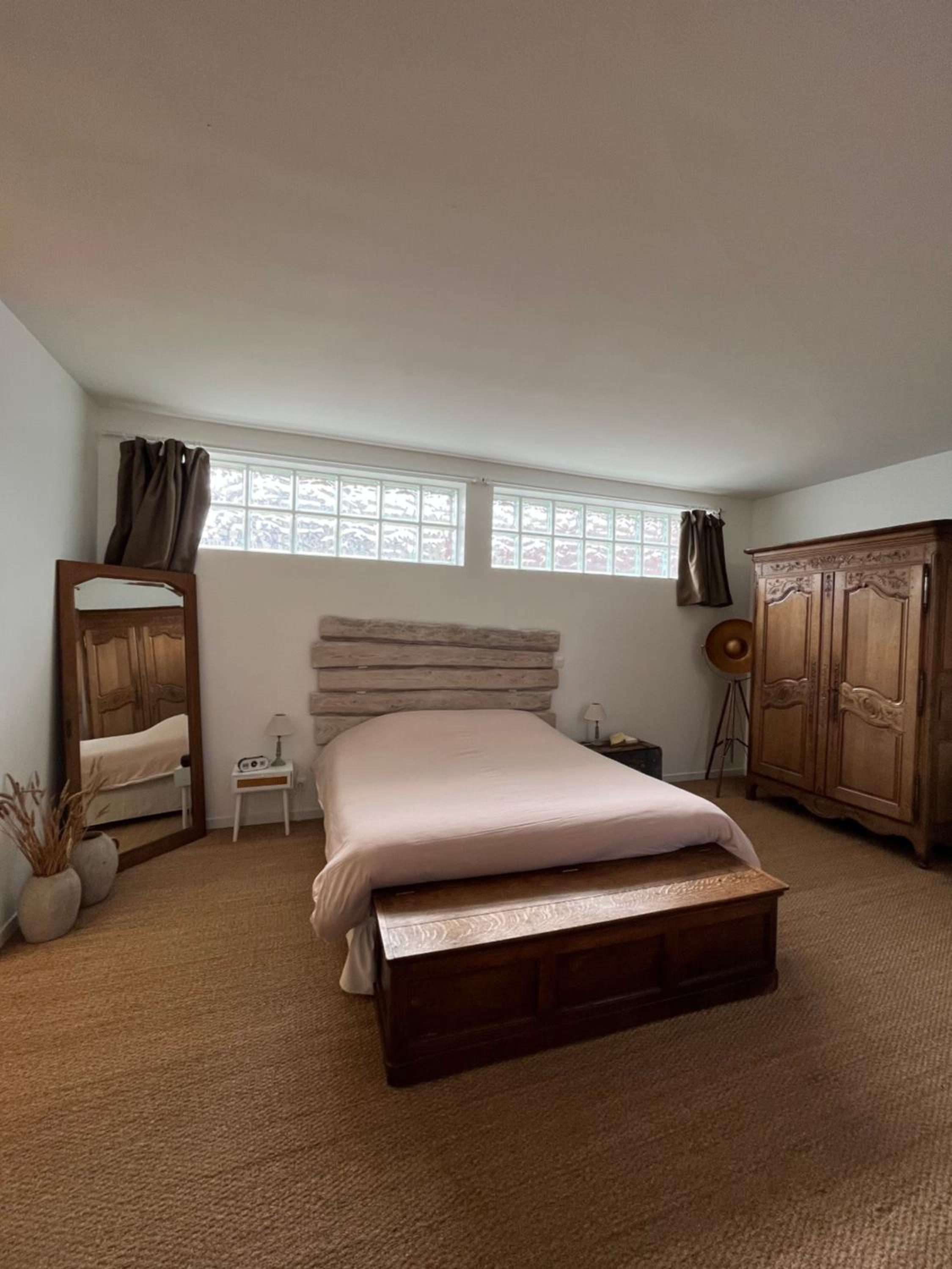 Double Room with Pool View - Photo 19