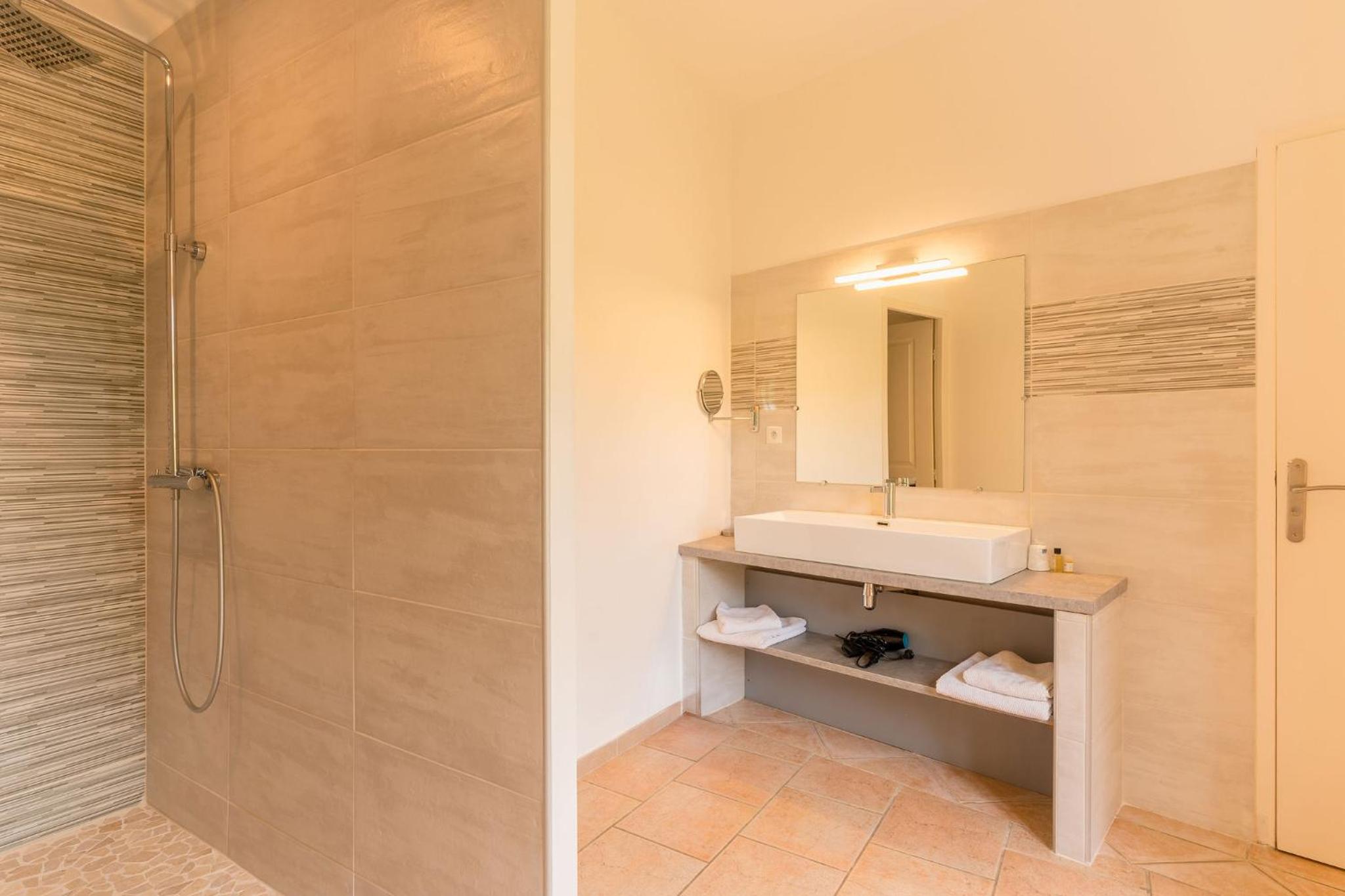 Comfort Double/Twin Room - Photo 6