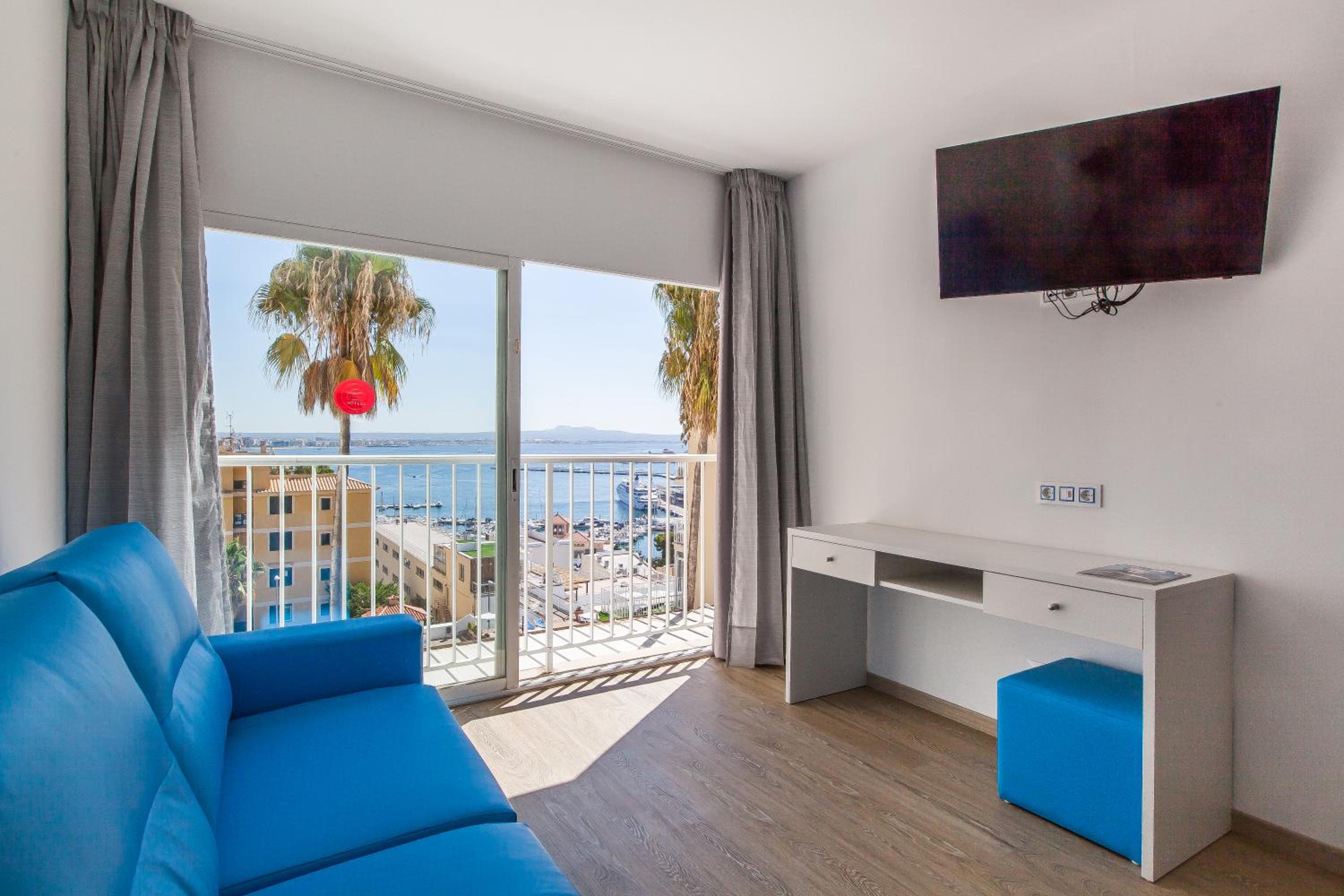Deluxe Double Room with Shower