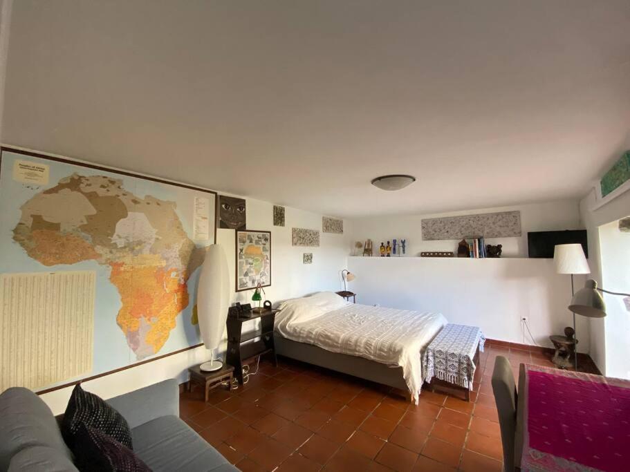 Four-Bedroom House photo 2