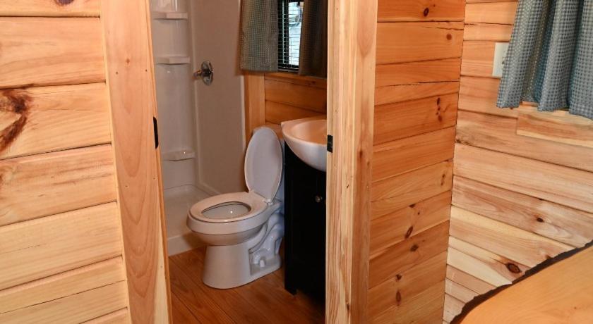 Two-Bedroom Bungalow photo 2