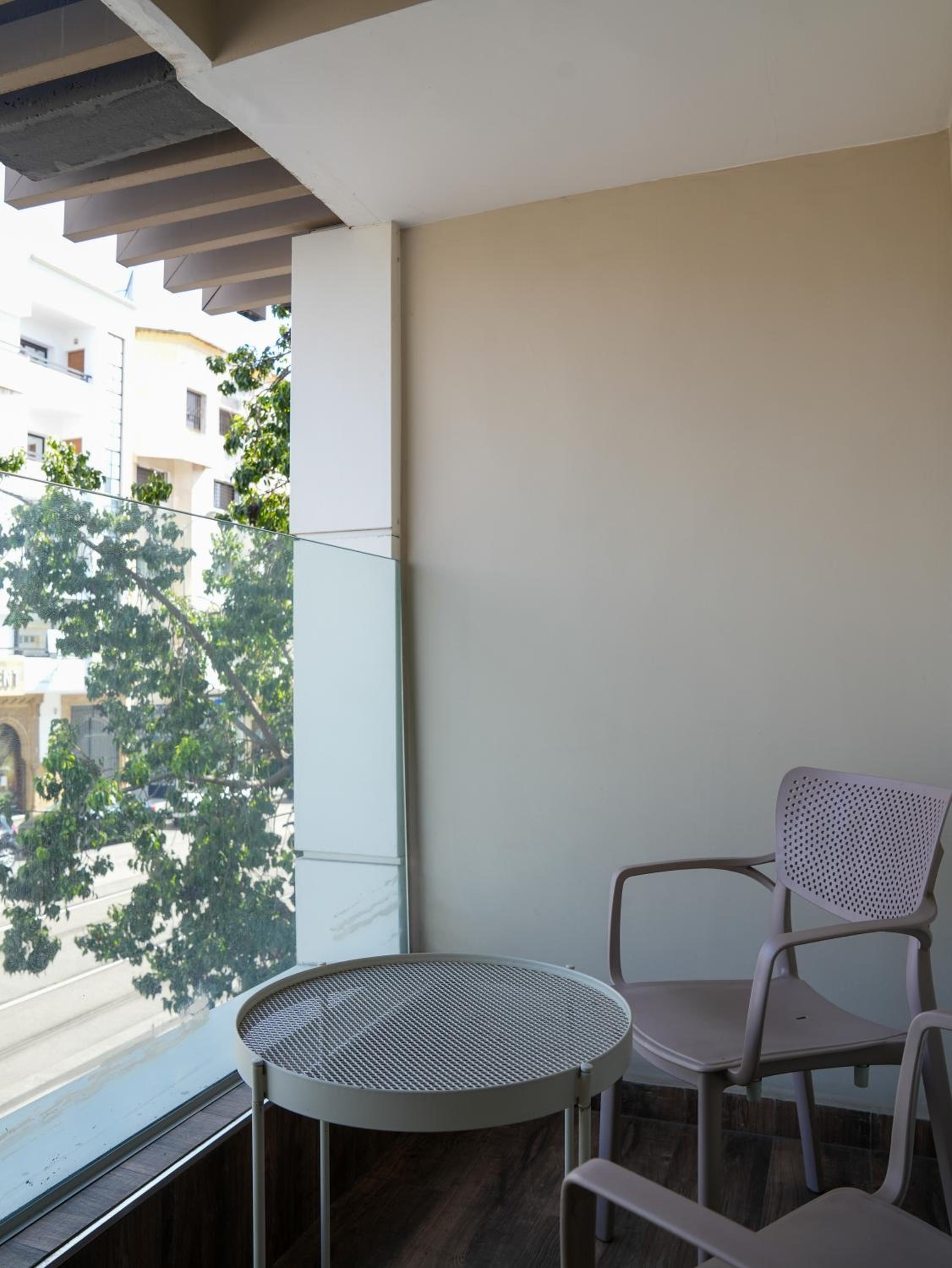 Suite with Balcony - Photo 8