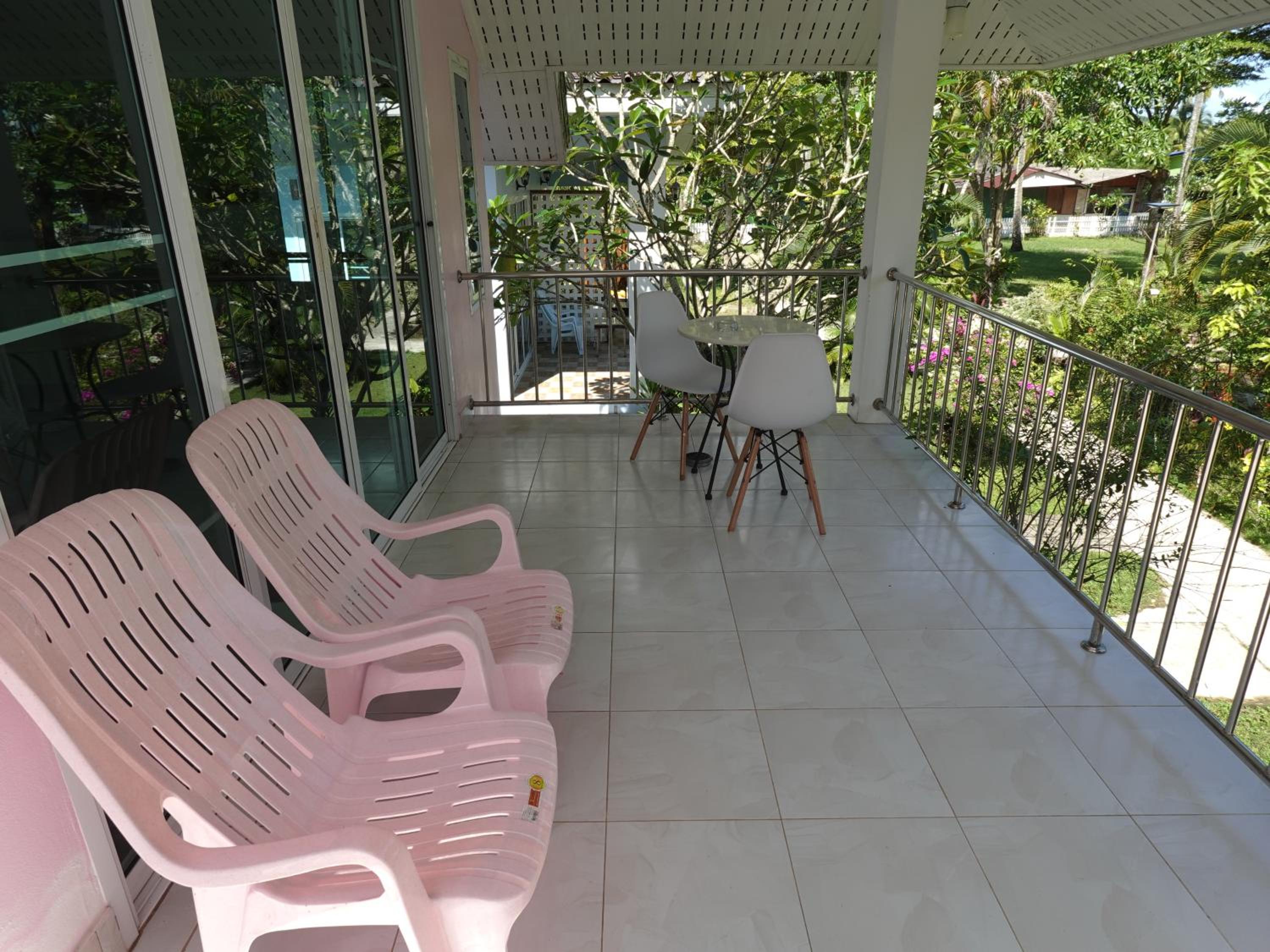 One-Bedroom House photo 2