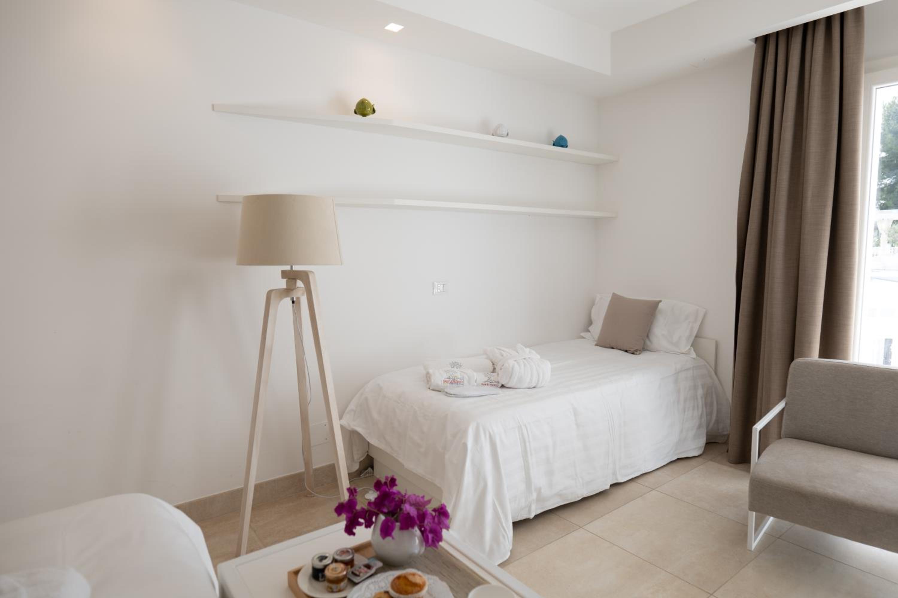 Deluxe Triple Room - Photo 2