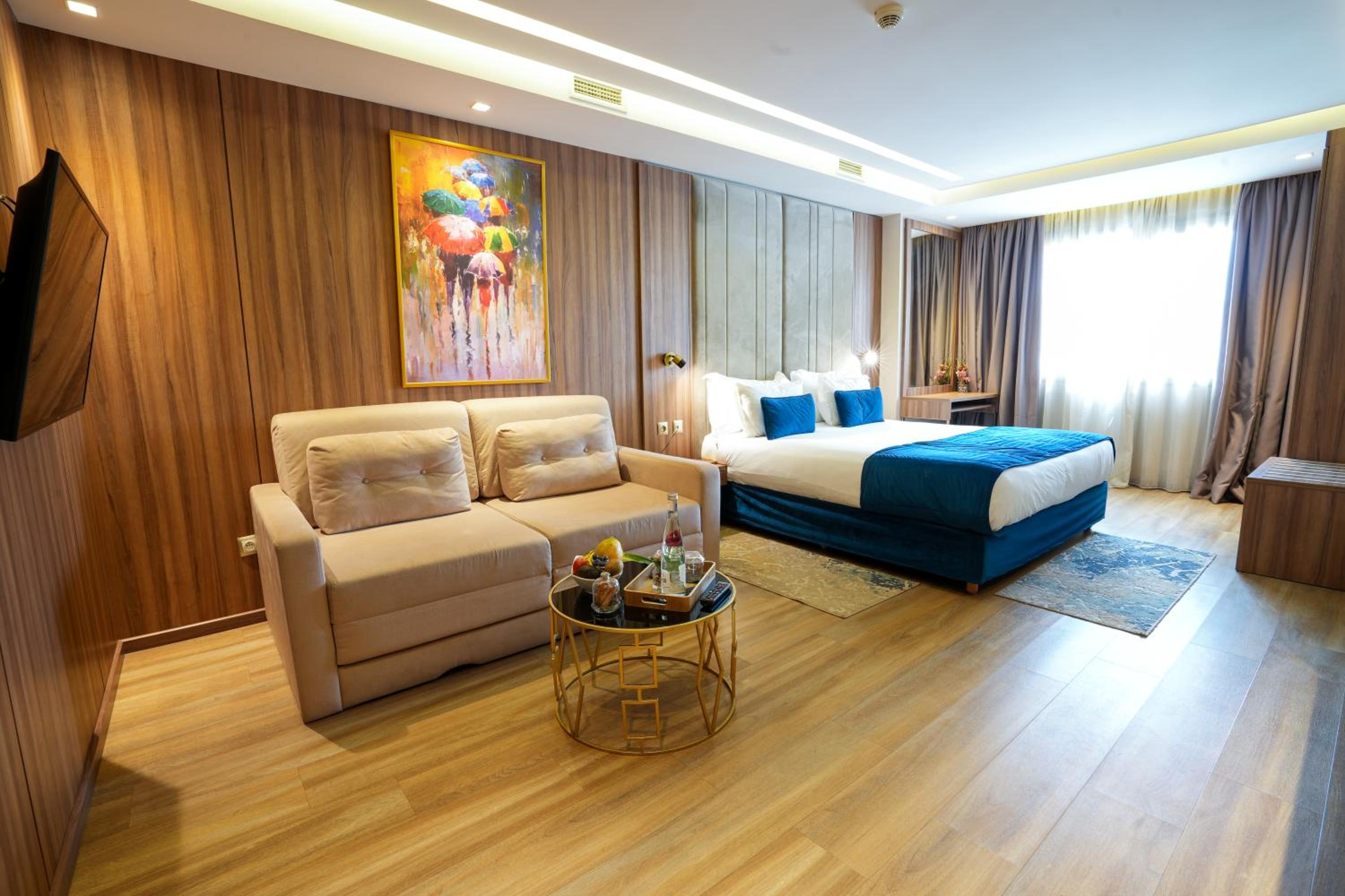 Junior Suite - Photo 1