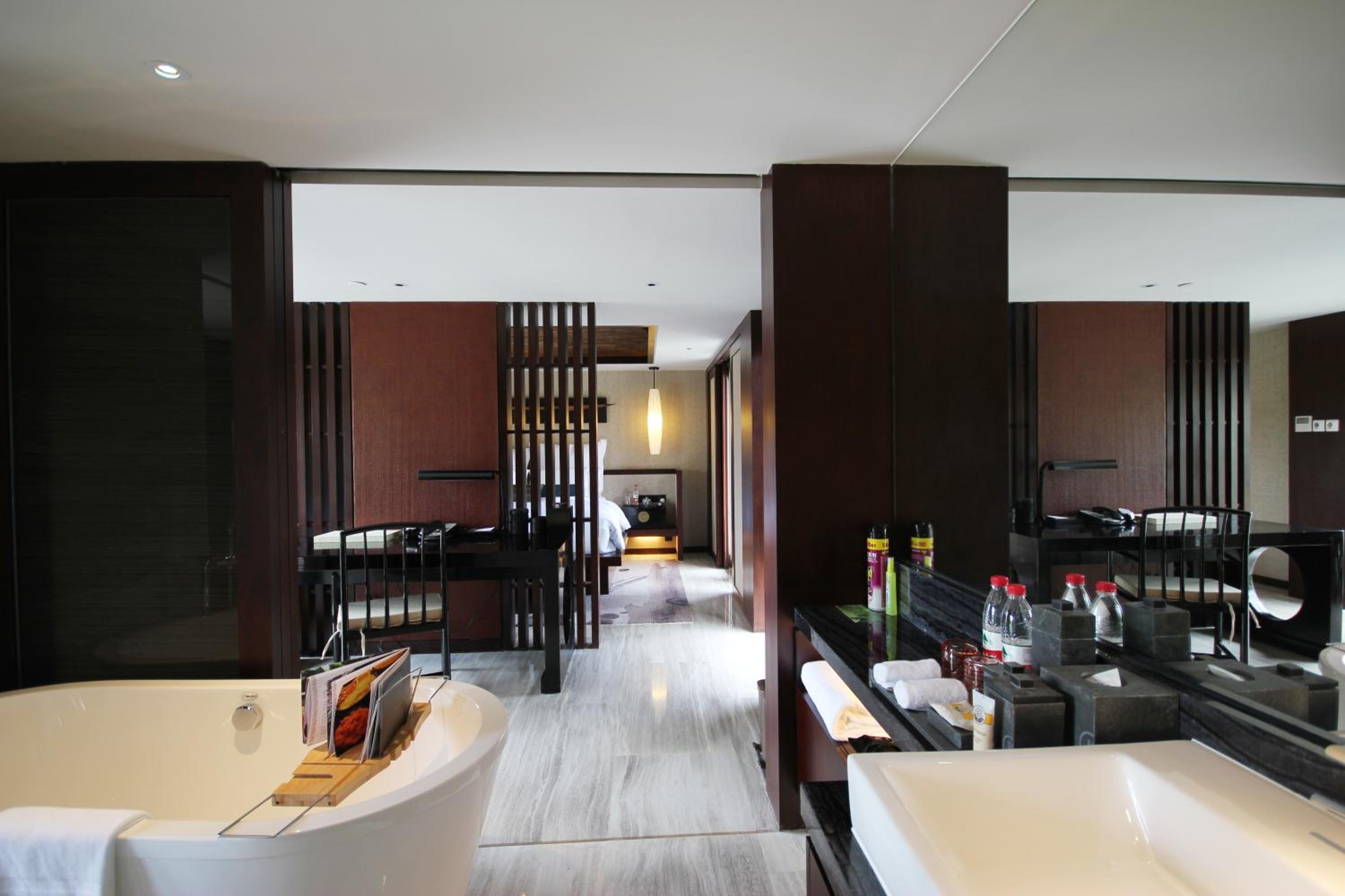 Two-Bedroom Superior Villa - Photo 5