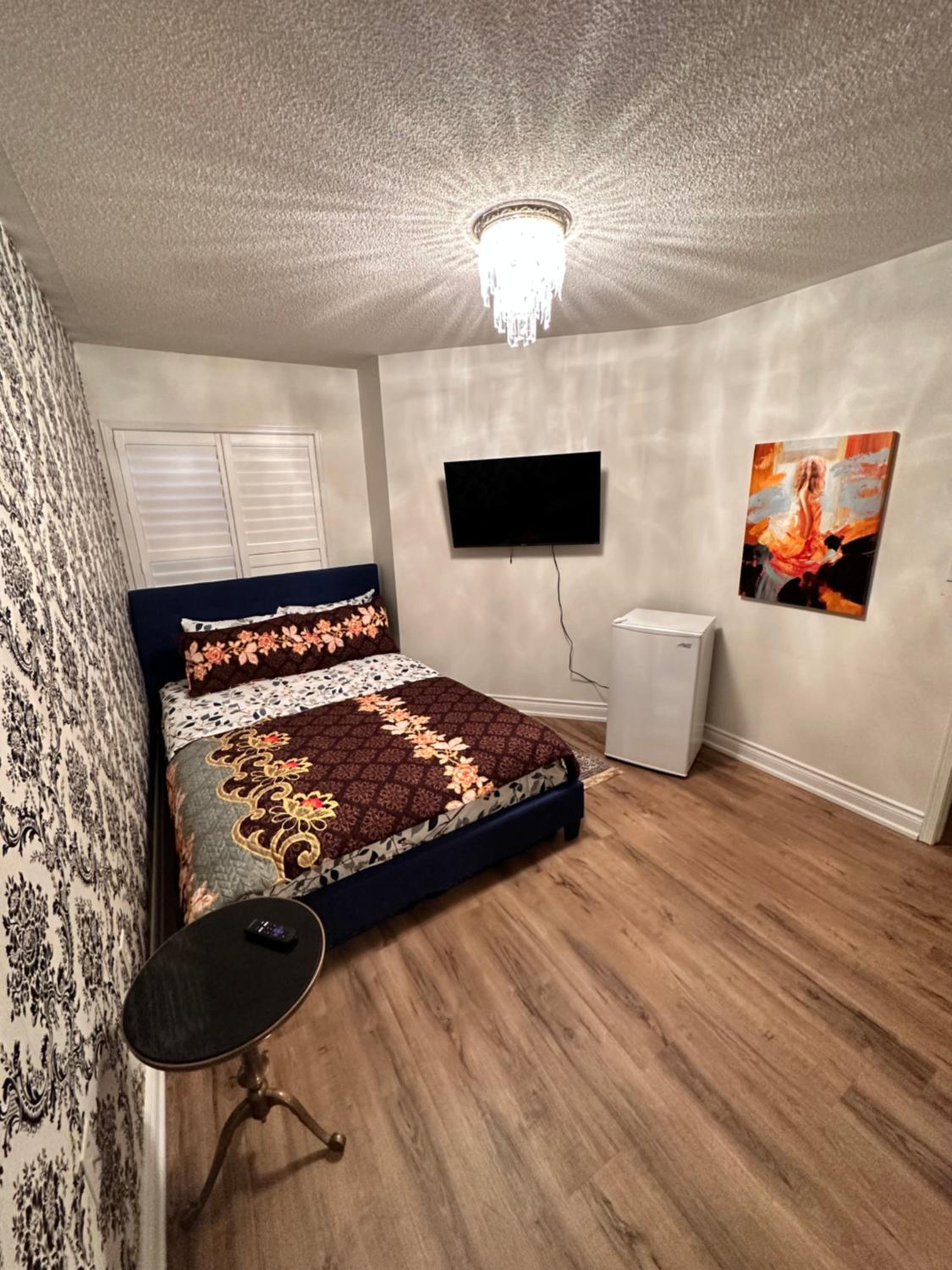 Double Room with Shared Bathroom