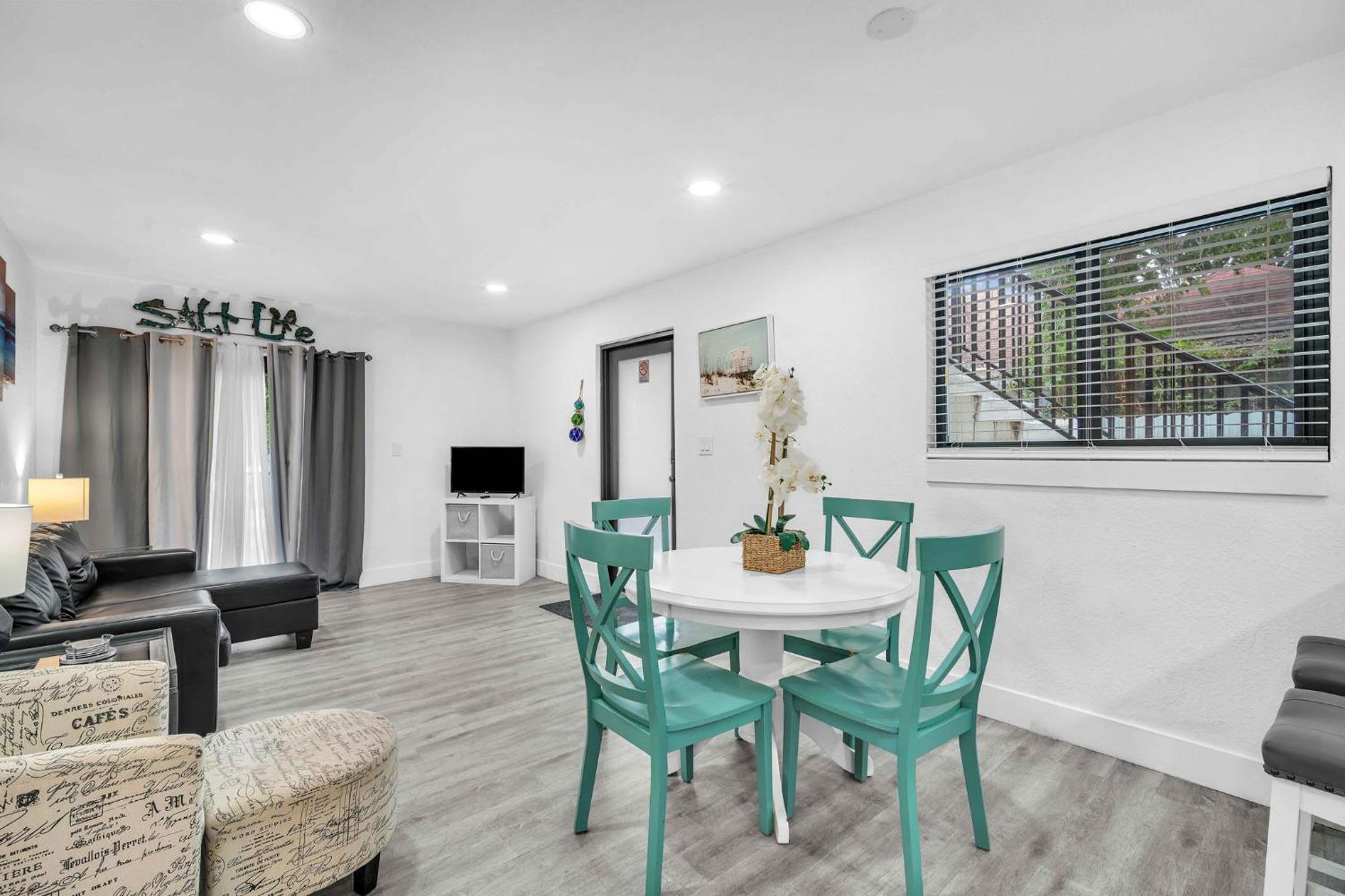 Apartment photo 1