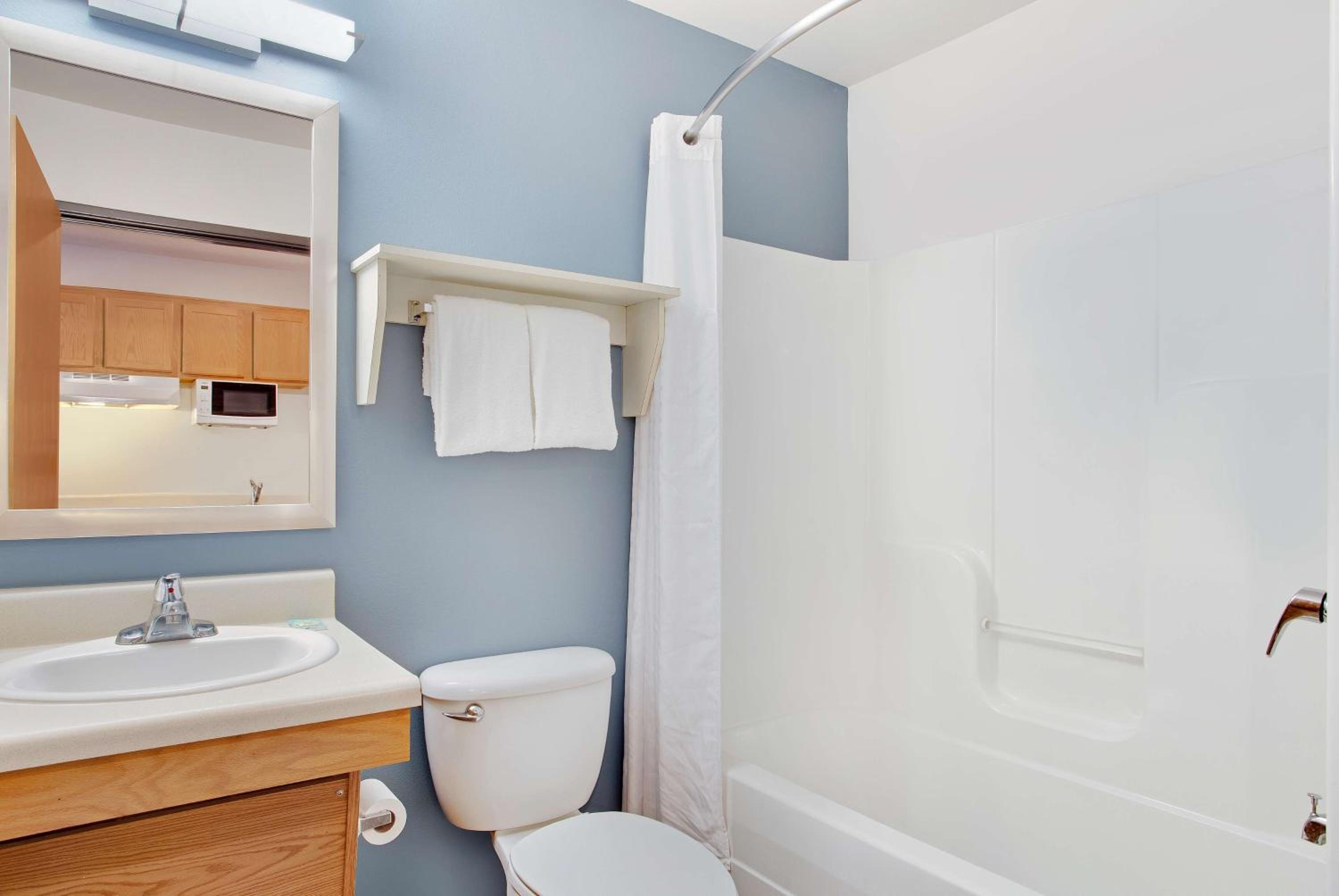 Standard Double Room - Non-Smoking - Photo 3