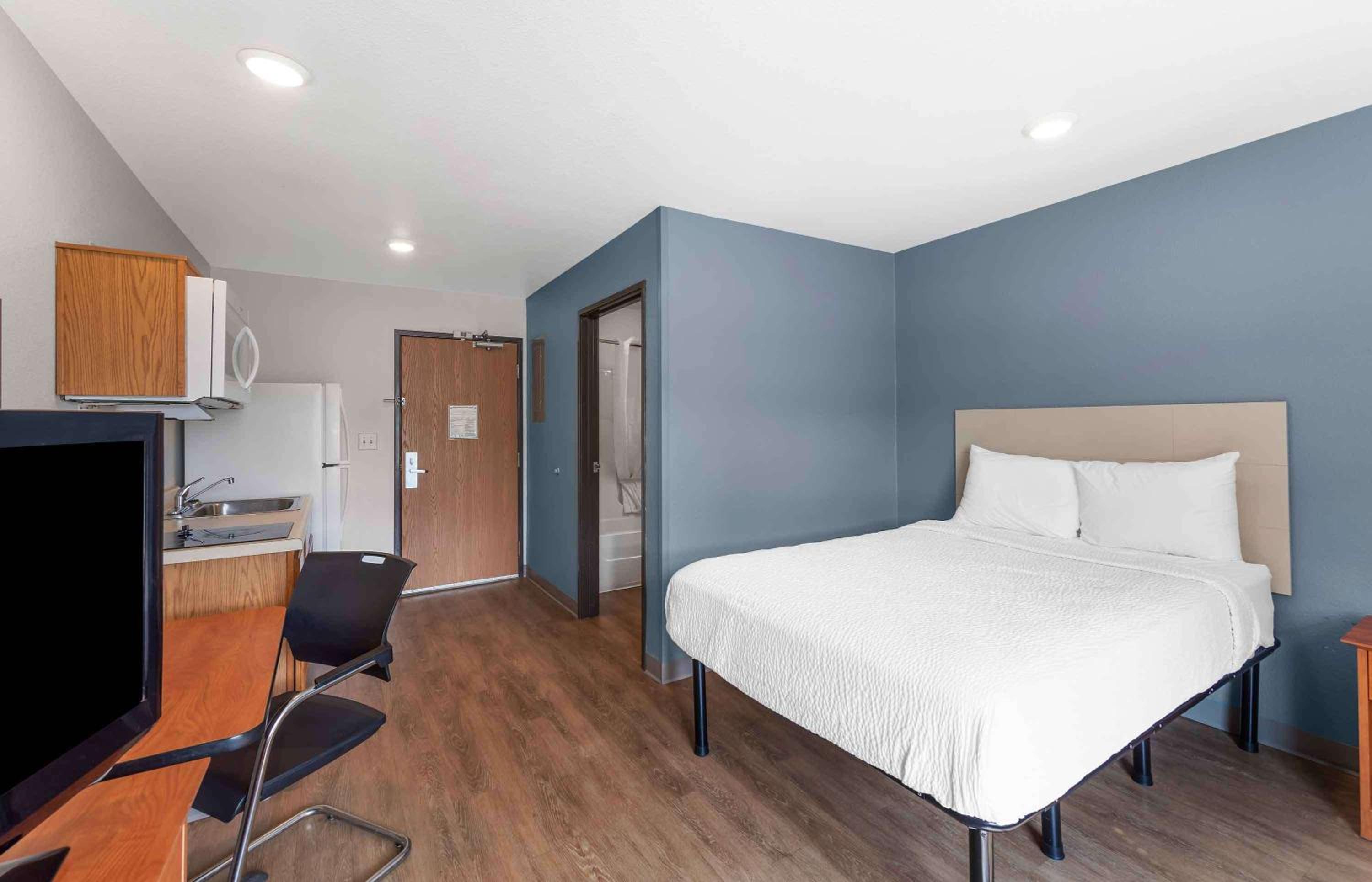 Standard Double Room - Non-Smoking photo 3