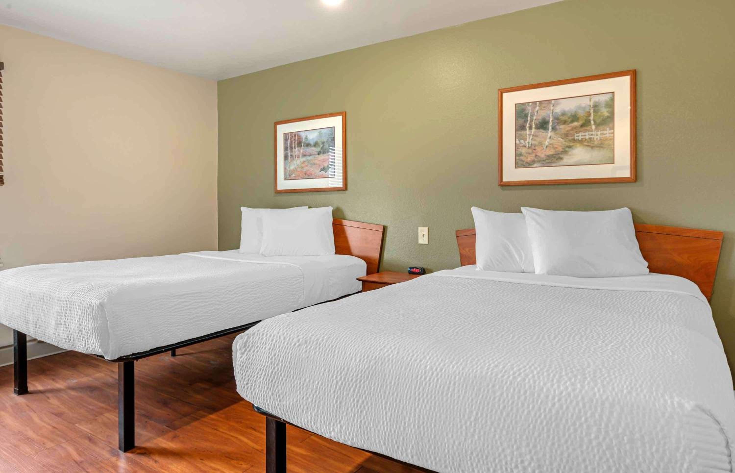 Double Room with Two Double Beds - Non-Smoking