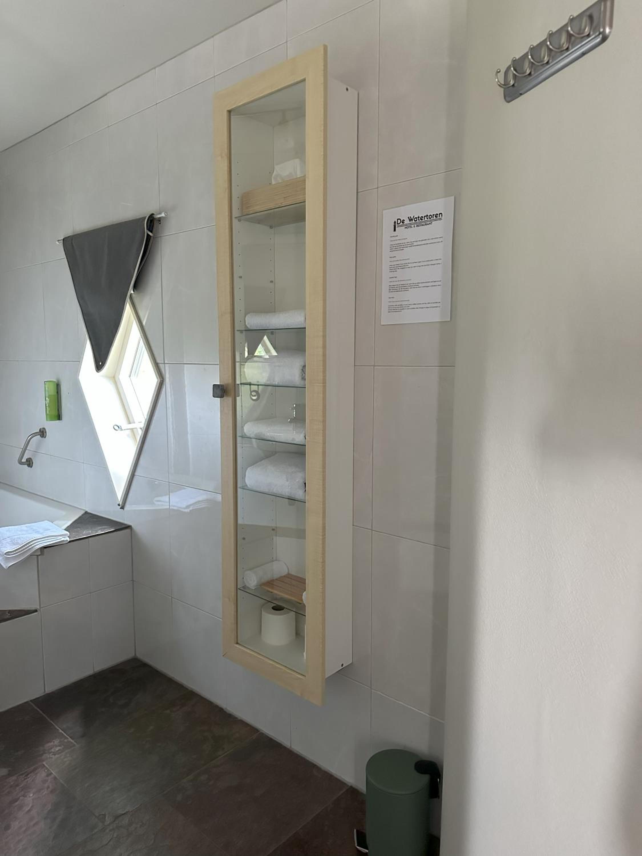 Deluxe Double Room - Photo 10
