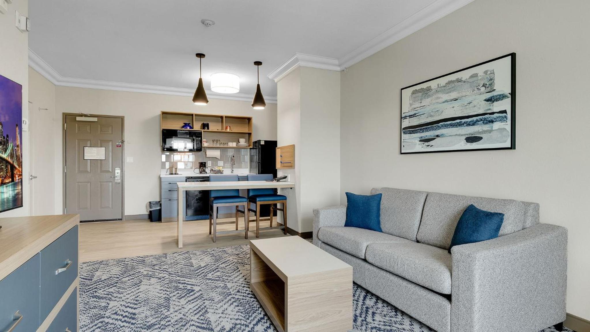 One-Bedroom King Suite - Photo 1
