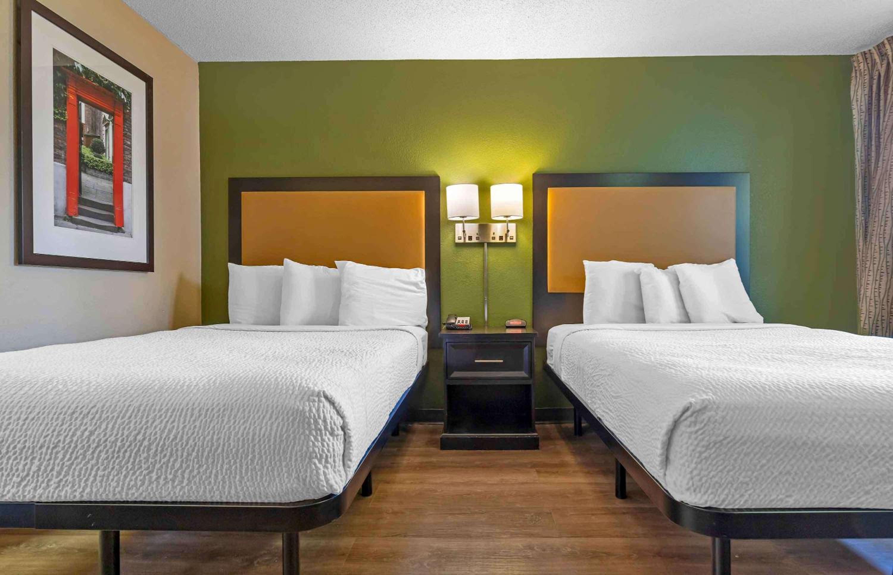 Studio with 2 Double Beds - Non-Smoking - Photo 2
