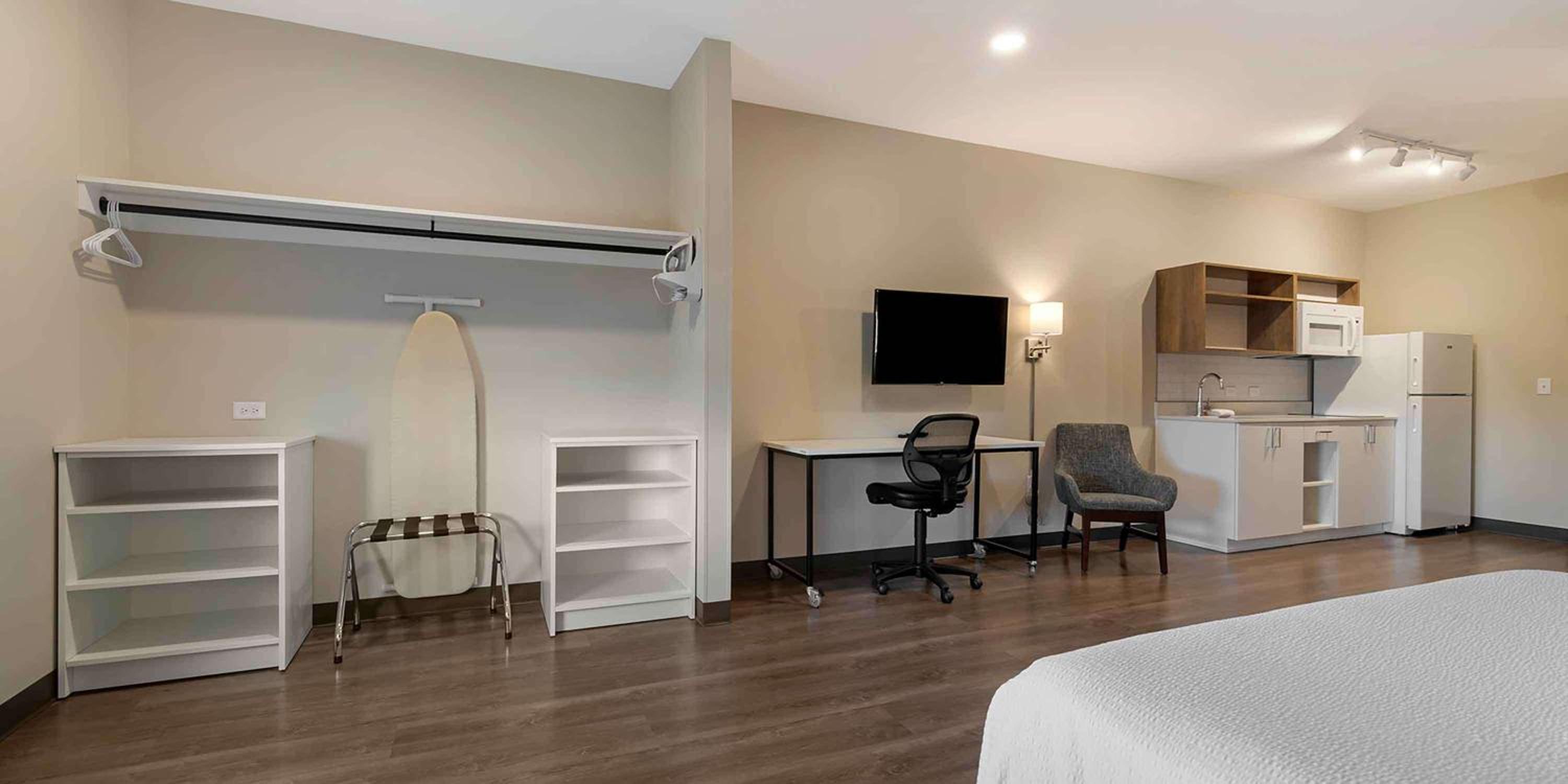 Superior Studio with 2 queen beds - Non Smoking - Photo 3