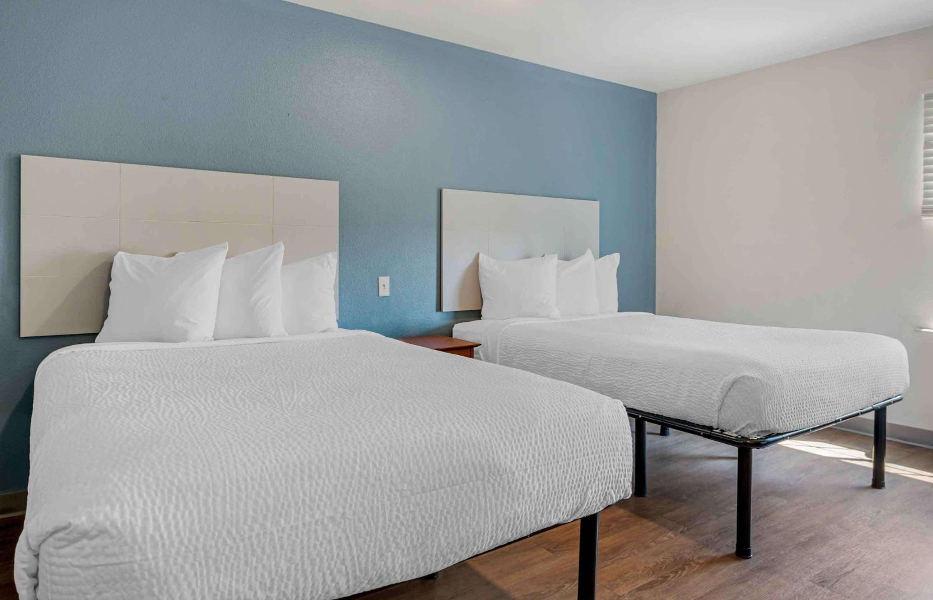 Double Room with Two Double Beds - Non-Smoking photo 3
