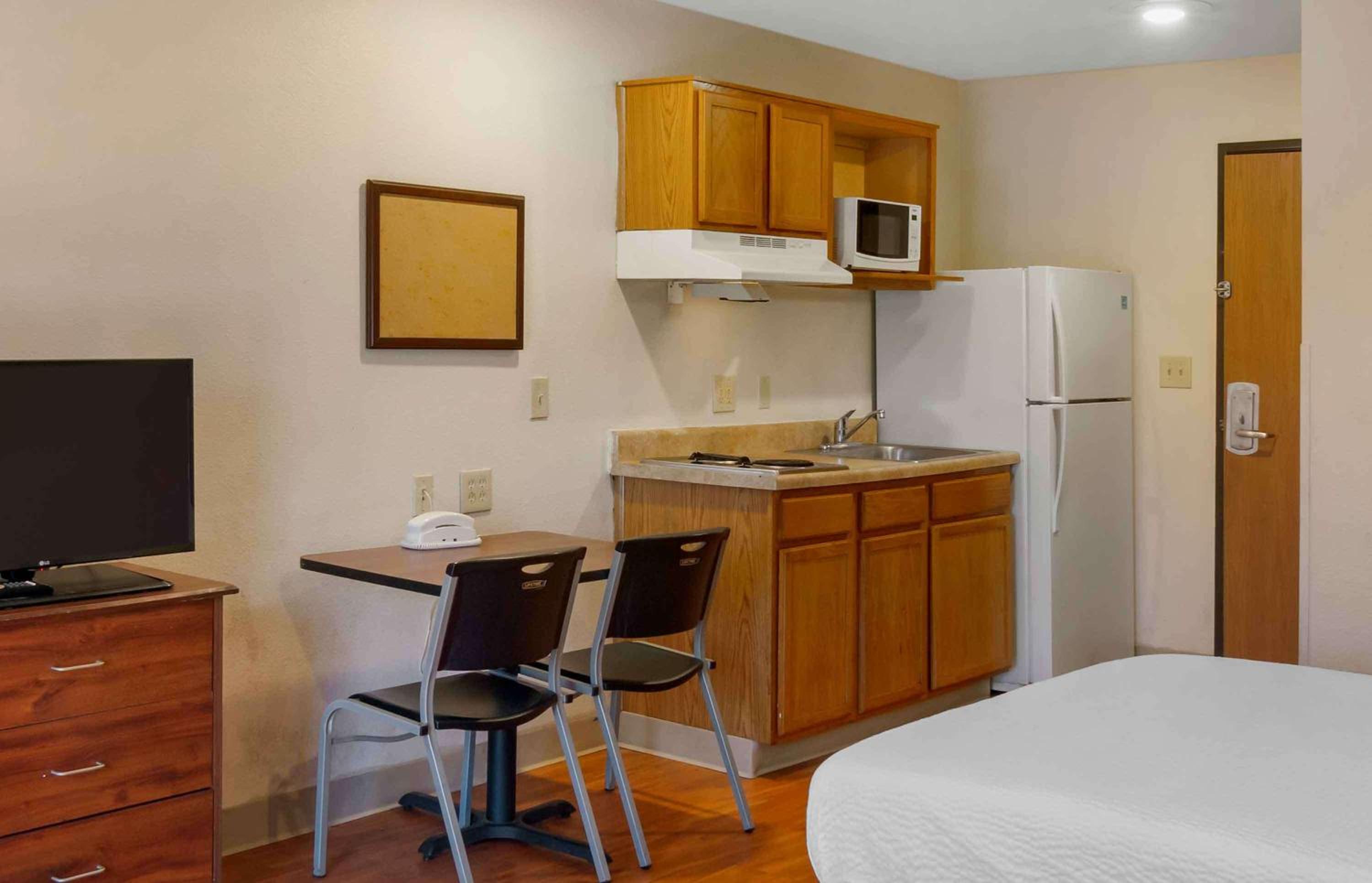 Double Room with Two Double Beds - Non-Smoking photo 2
