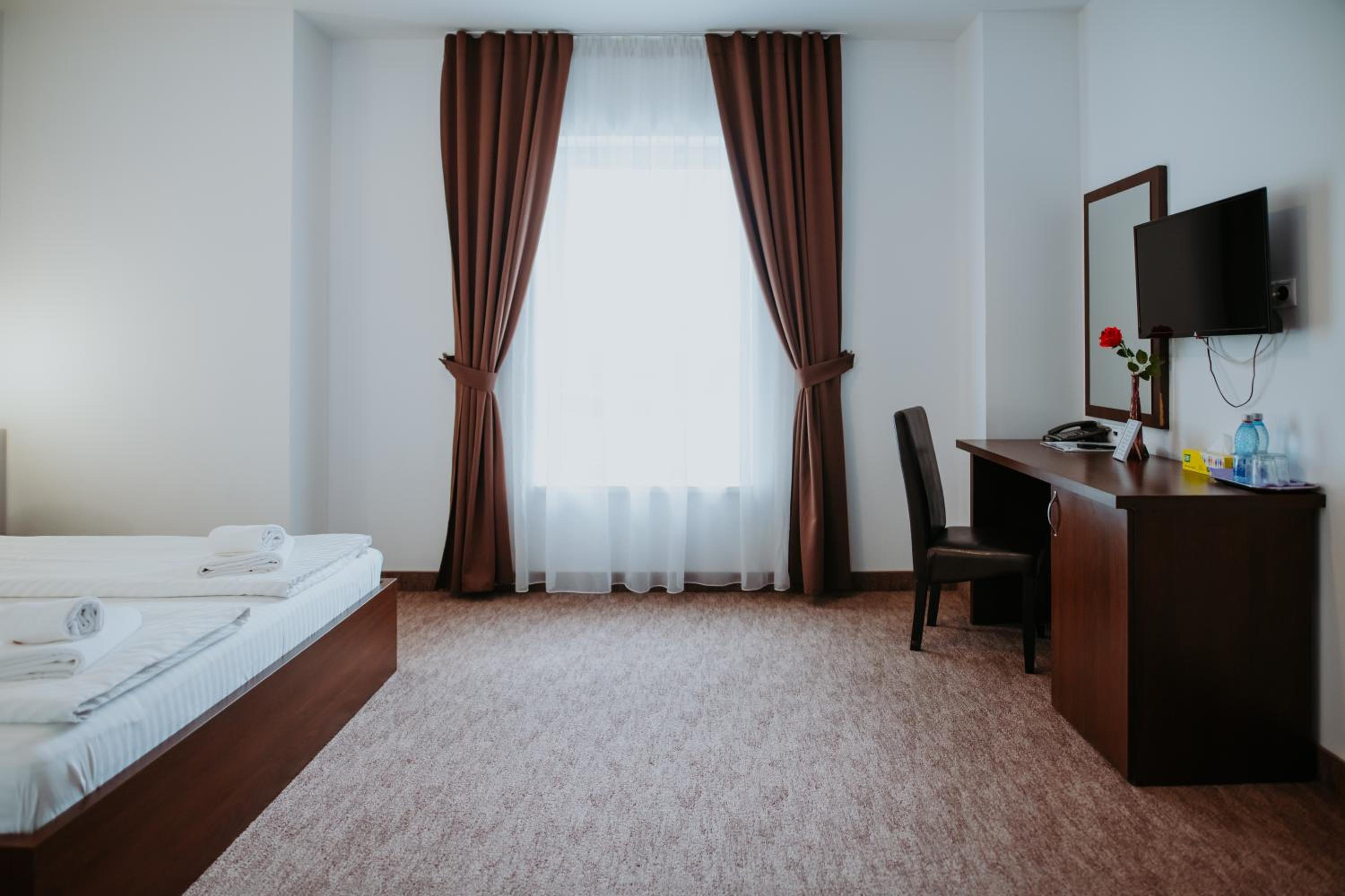 Double Room - Photo 3