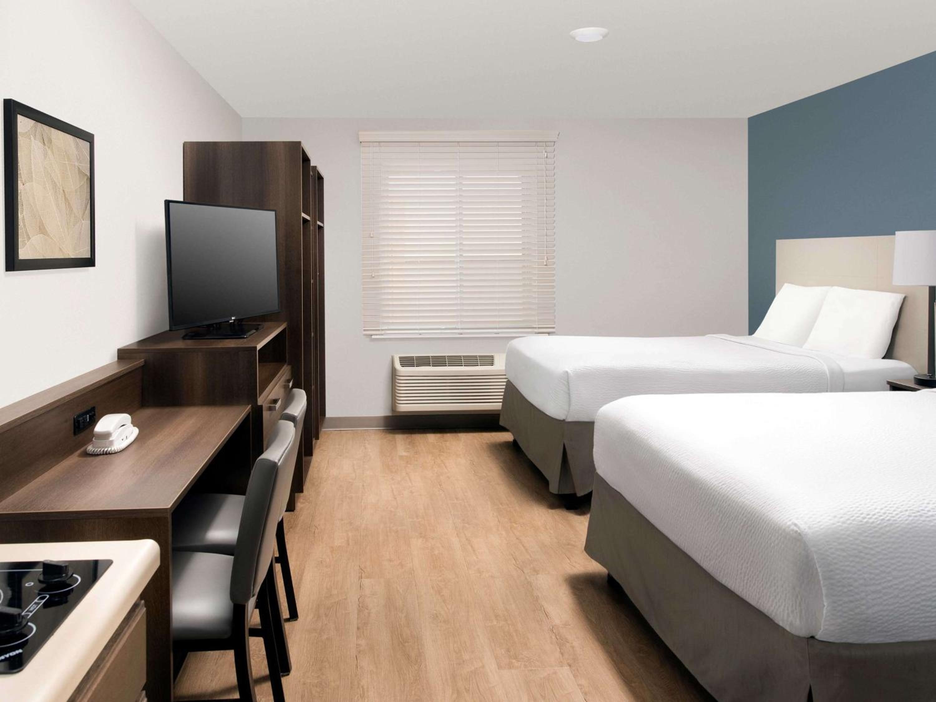 Standard Queen Room with Two Queen Beds - Non Smoking